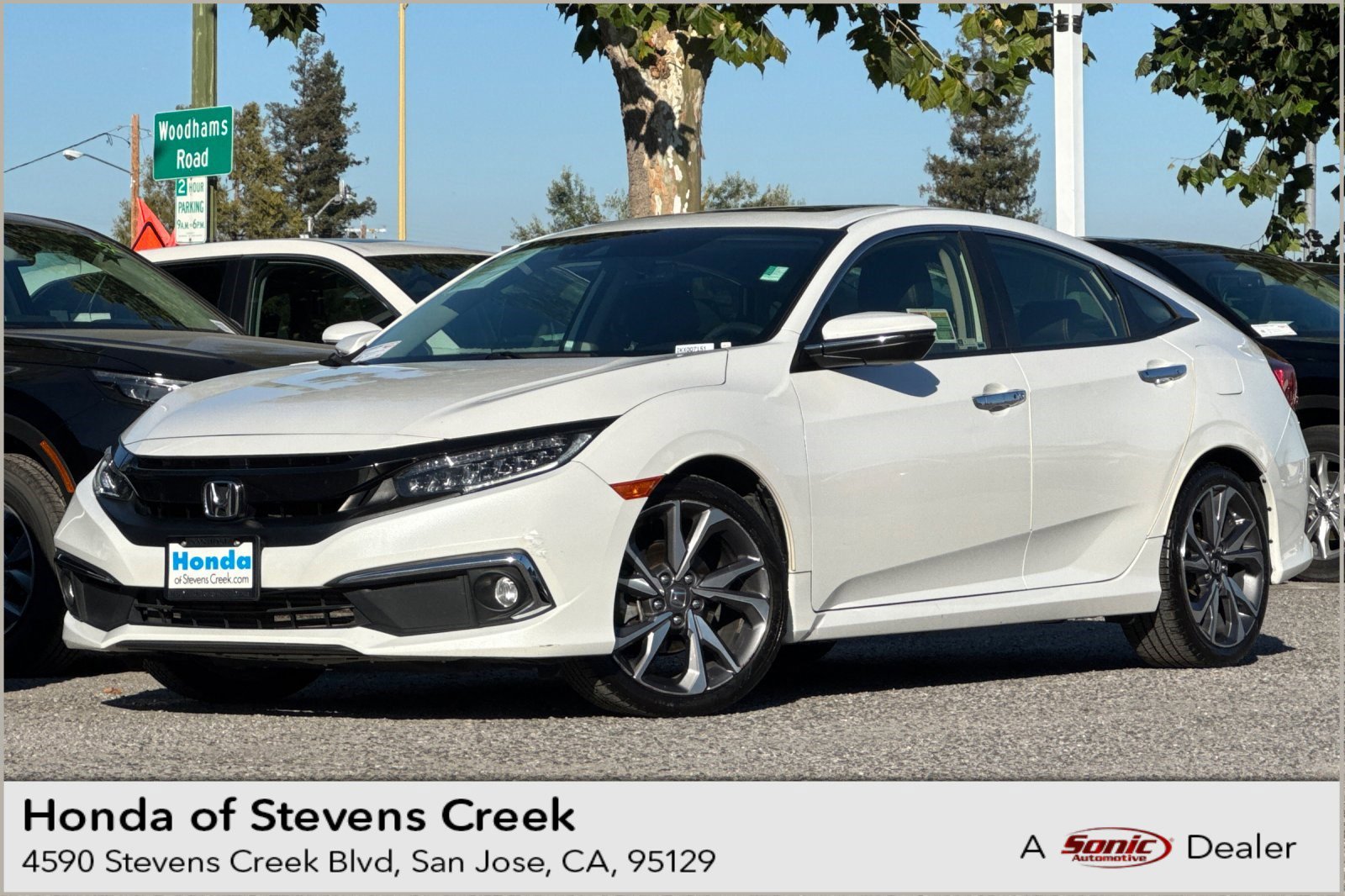 2019 Honda Civic Touring photo 2
