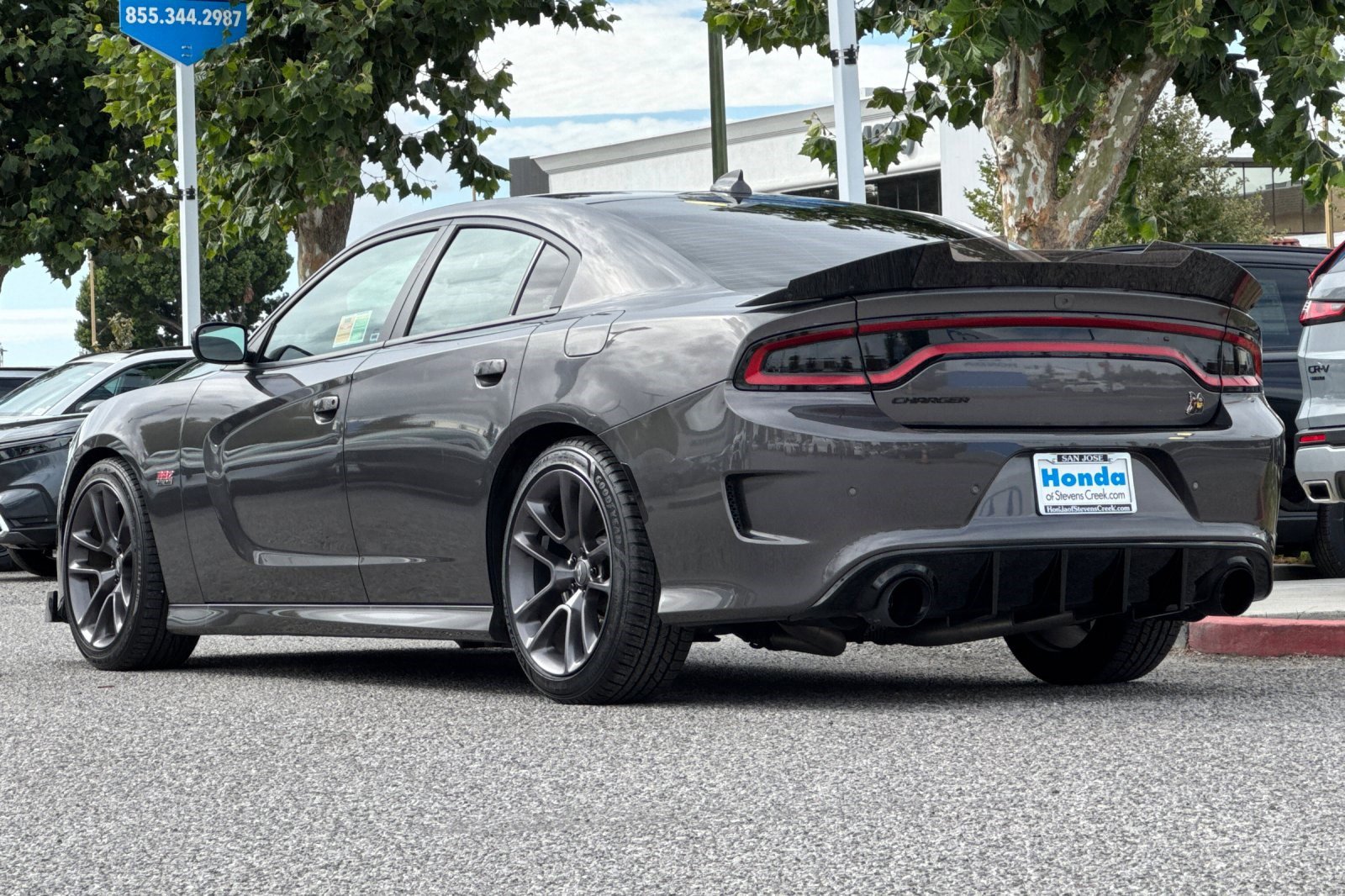 2023 Dodge Charger Scat Pack photo 2