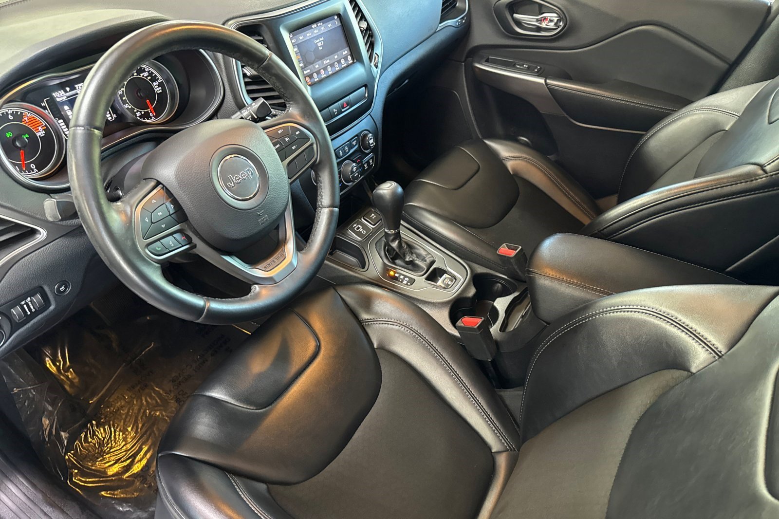 2019 Jeep Cherokee Latitude photo 3