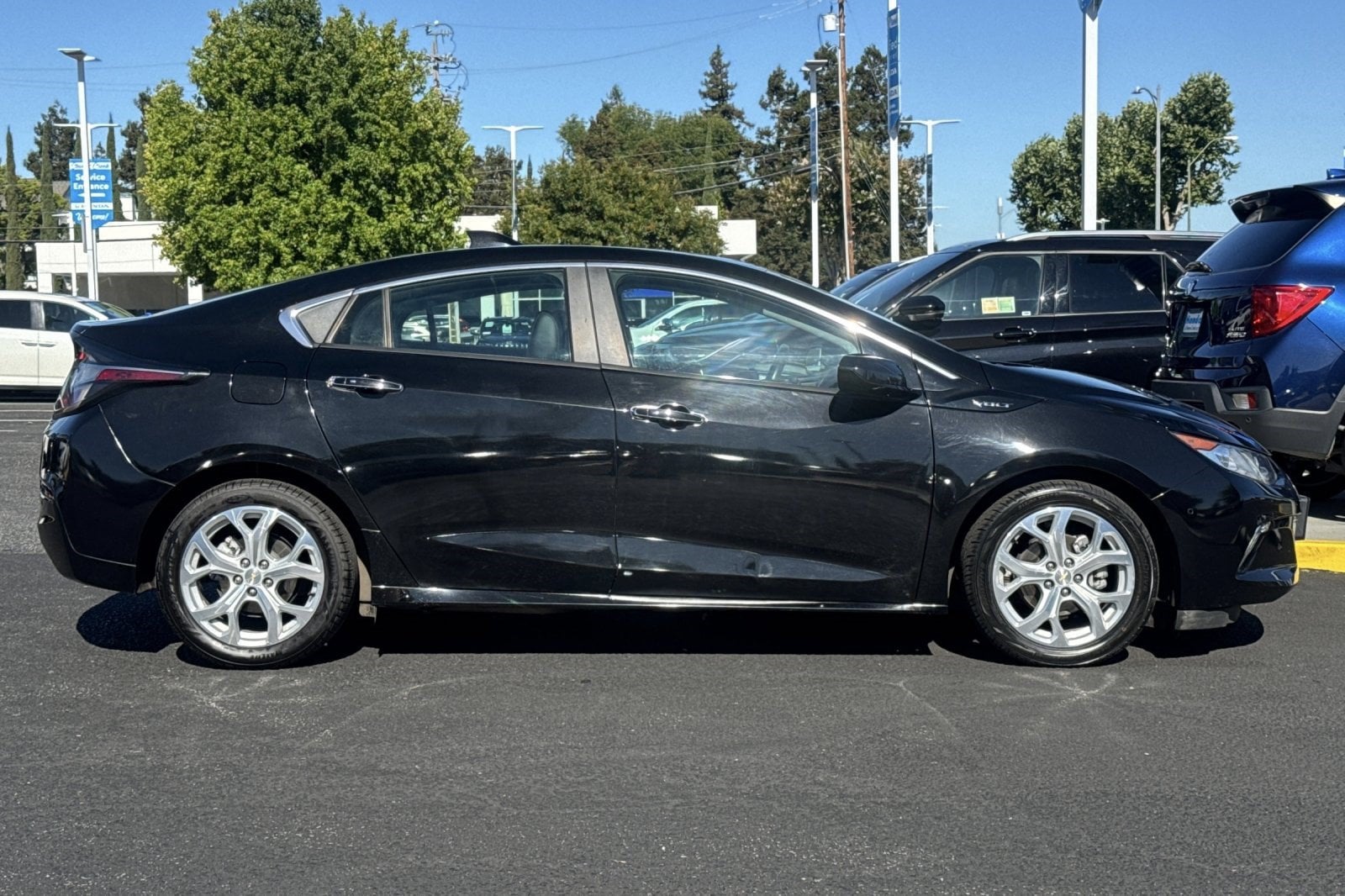 Volt Premier Hatchback