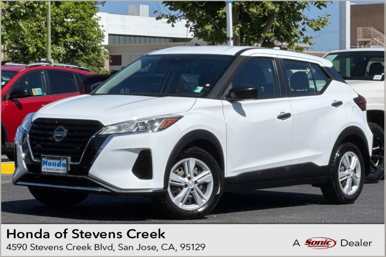 Kicks S SUV