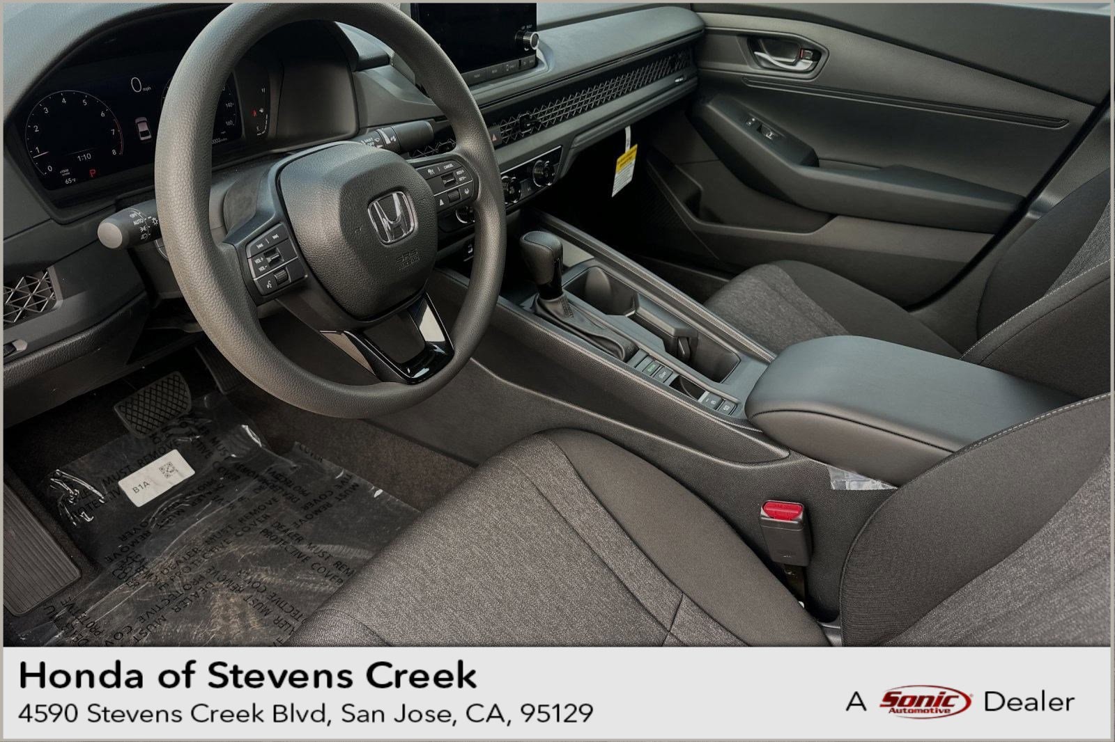 2025 Honda Accord LX's photo