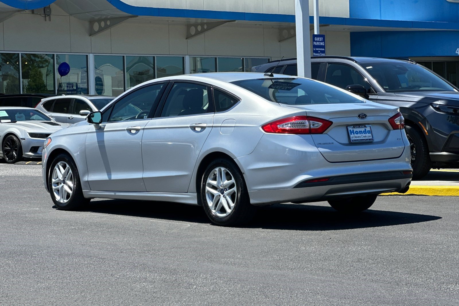 Fusion SE Sedan