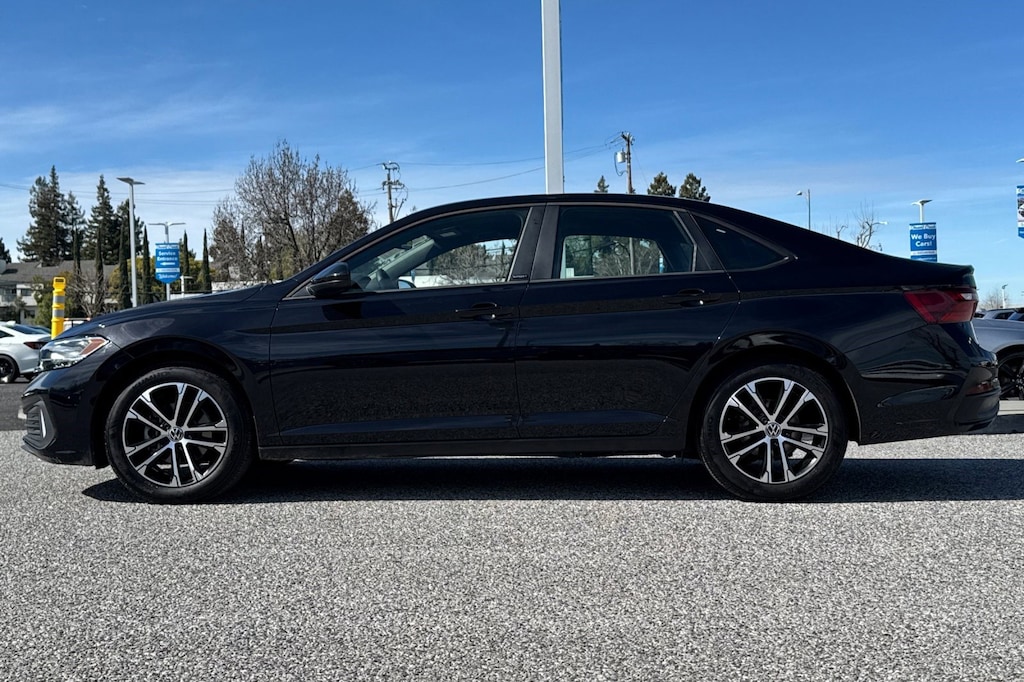 Used 2024 Volkswagen Jetta 1.5T Sport Sedan