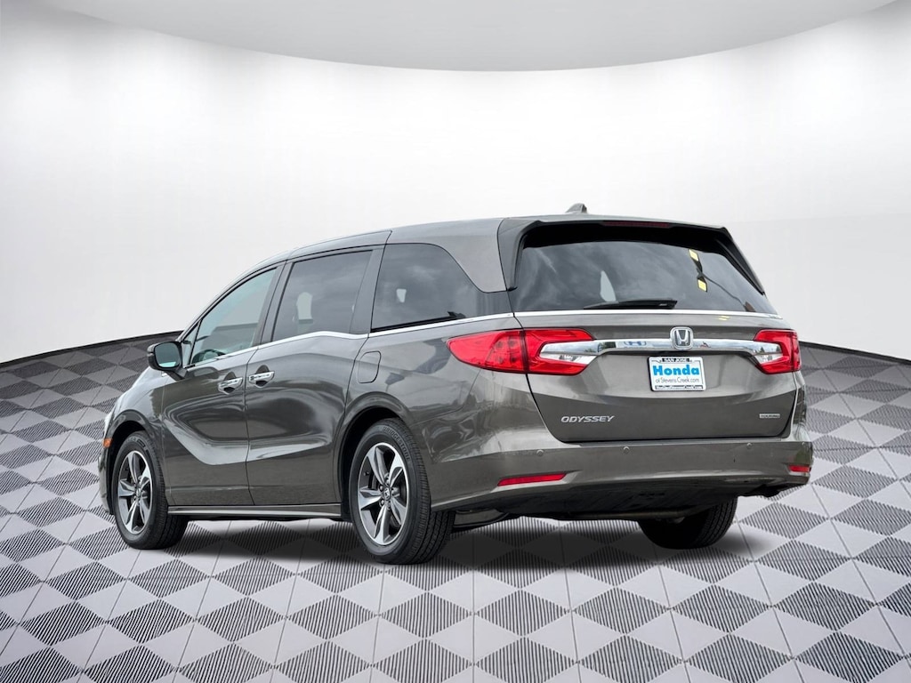 Used 2018 Honda Odyssey Touring Van