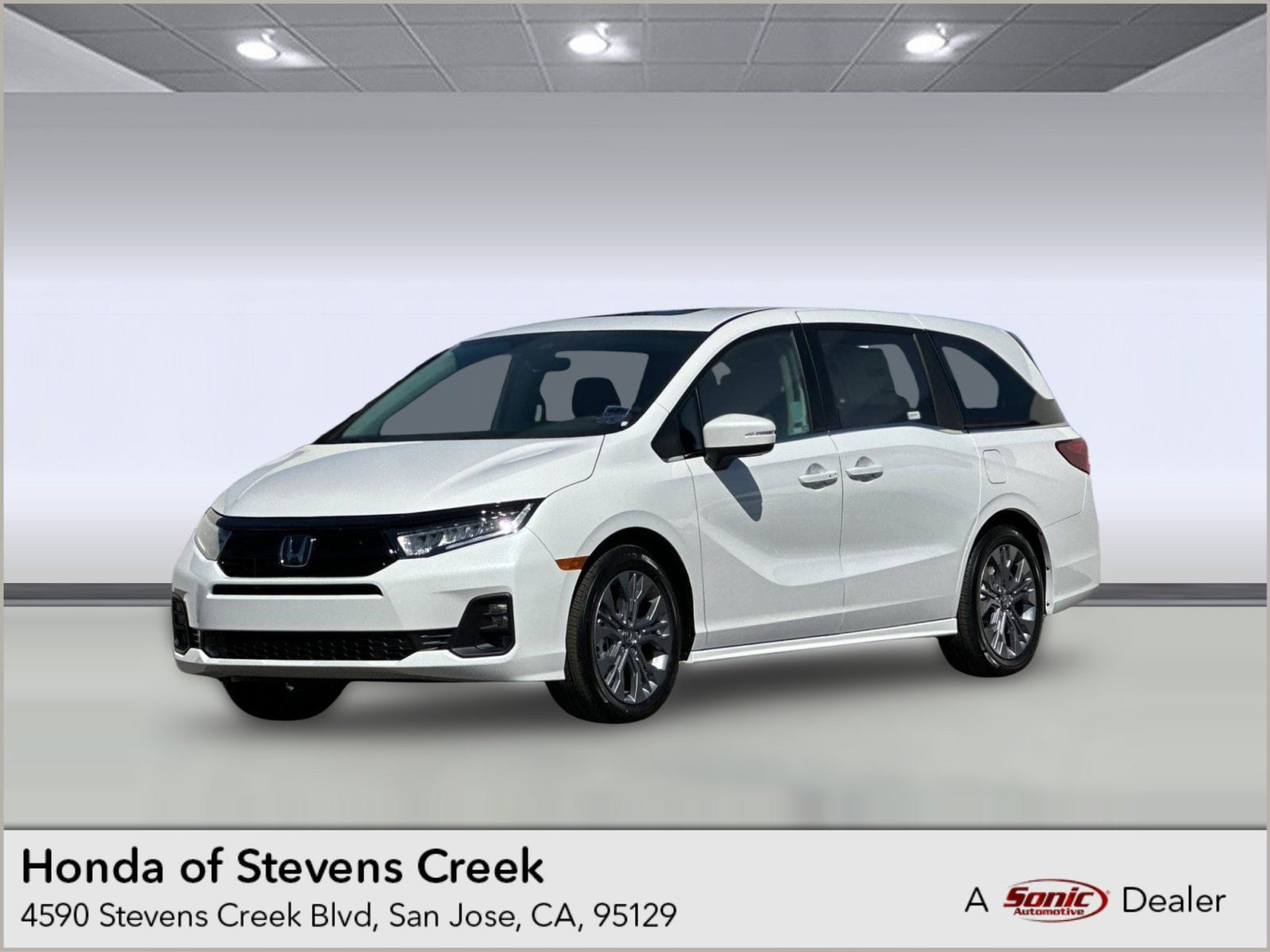 2026 Honda Odyssey Touring's photo