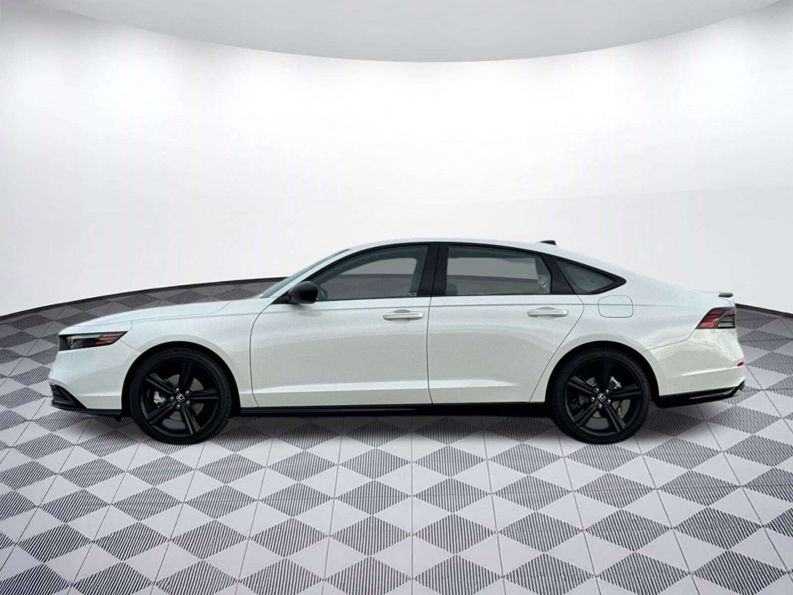 2025 Honda Accord Hybrid Sport-L photo 2