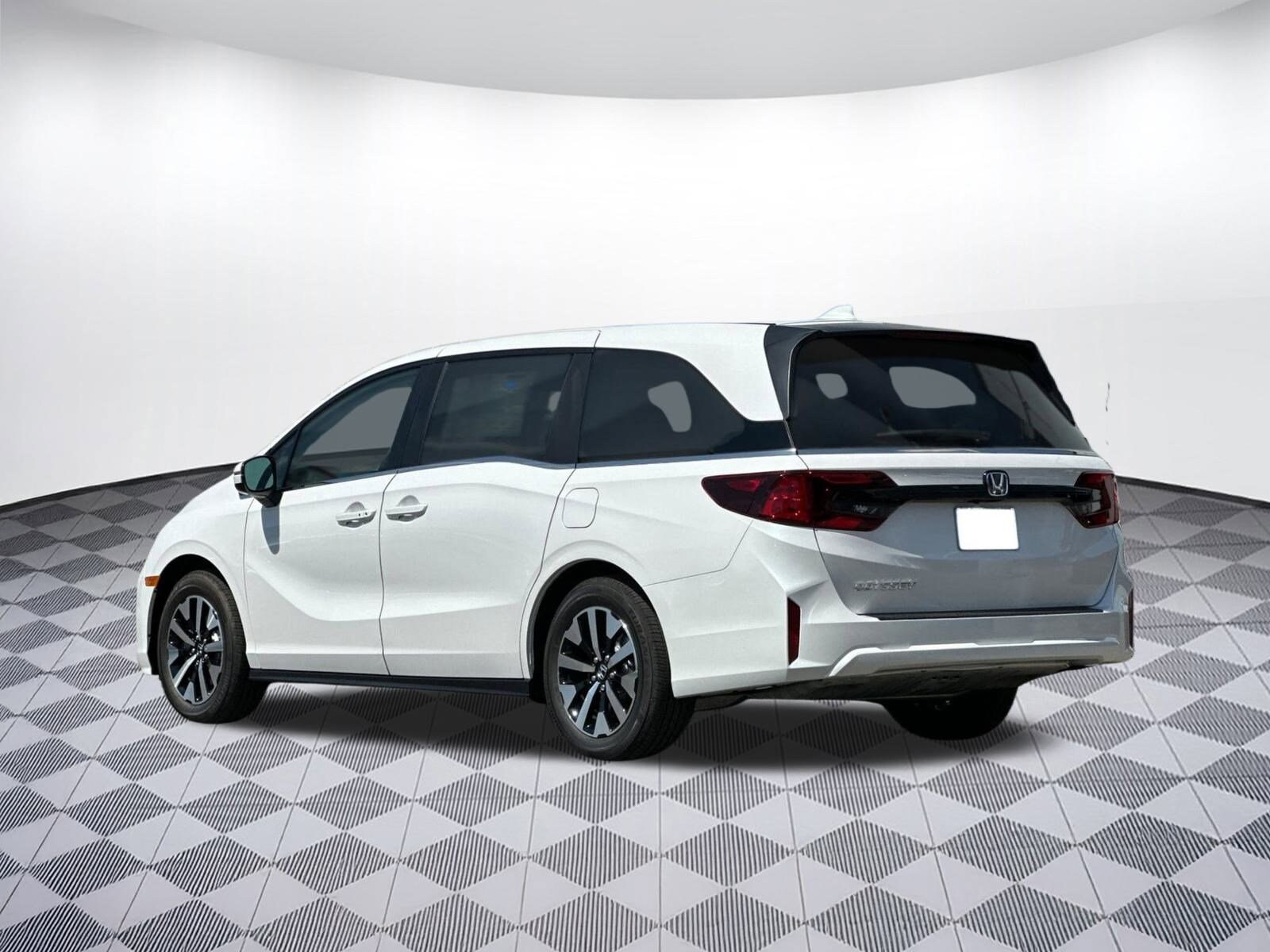 2026 Honda Odyssey EX-L photo 3
