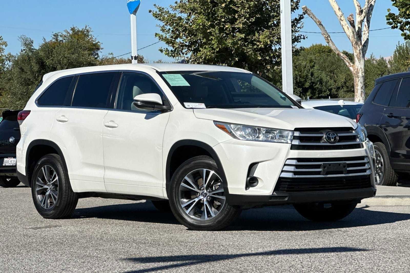 Used 2018 Toyota Highlander LE with VIN 5TDZZRFH1JS250392 for sale in Concord, CA