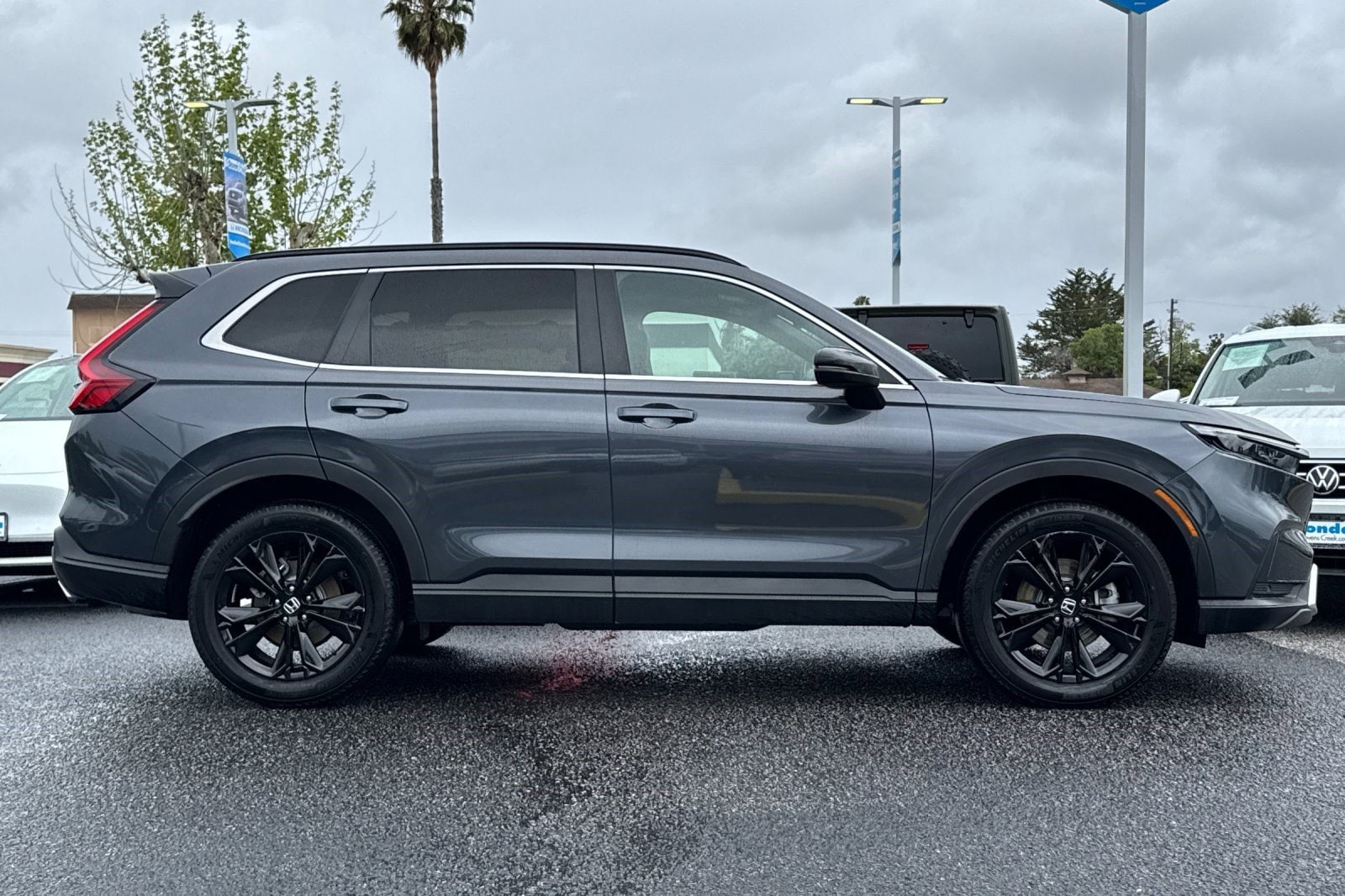 2025 Honda CR-V Hybrid Sport Touring photo 6