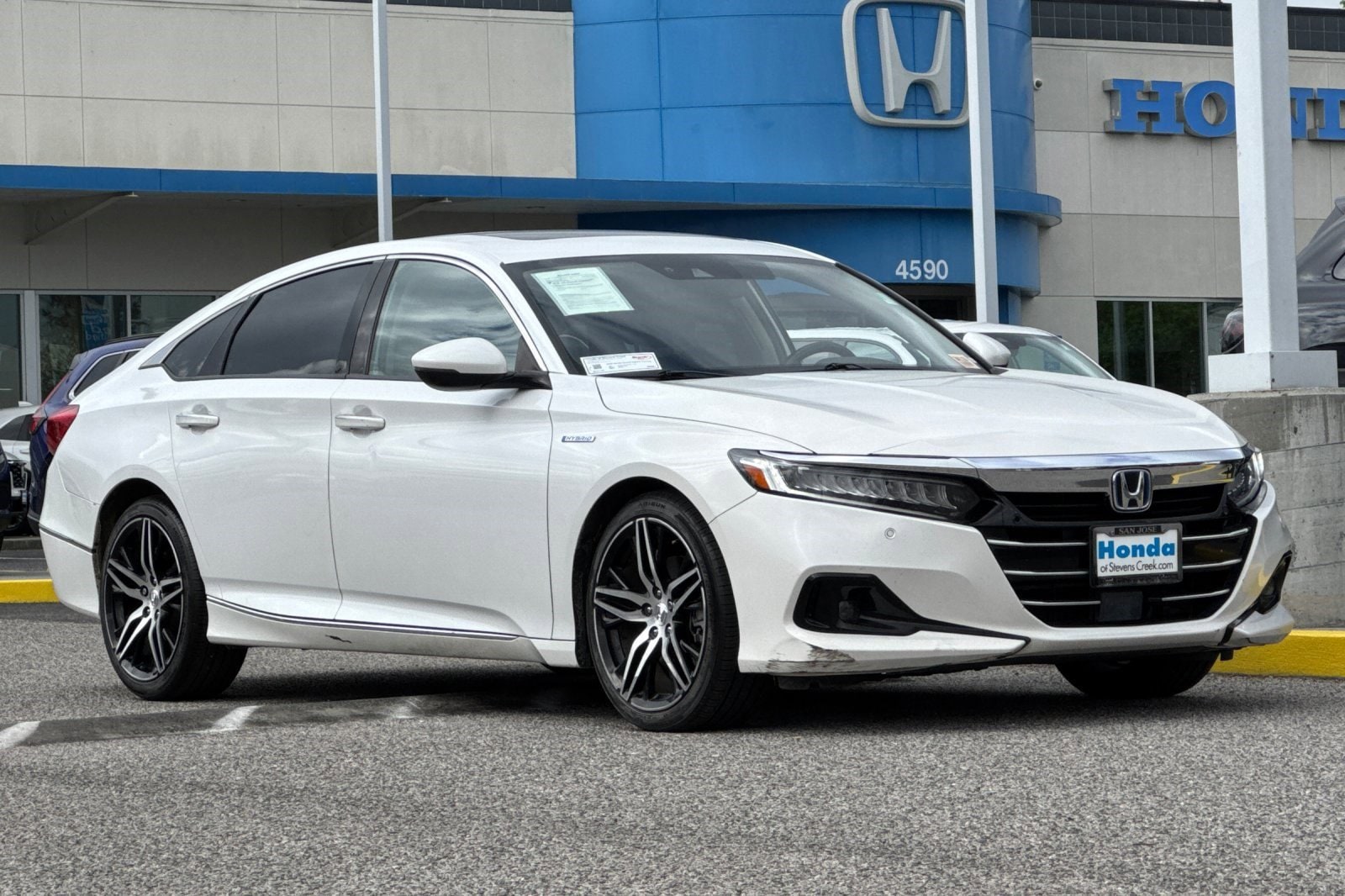 2022 Honda Accord Hybrid Touring photo 5