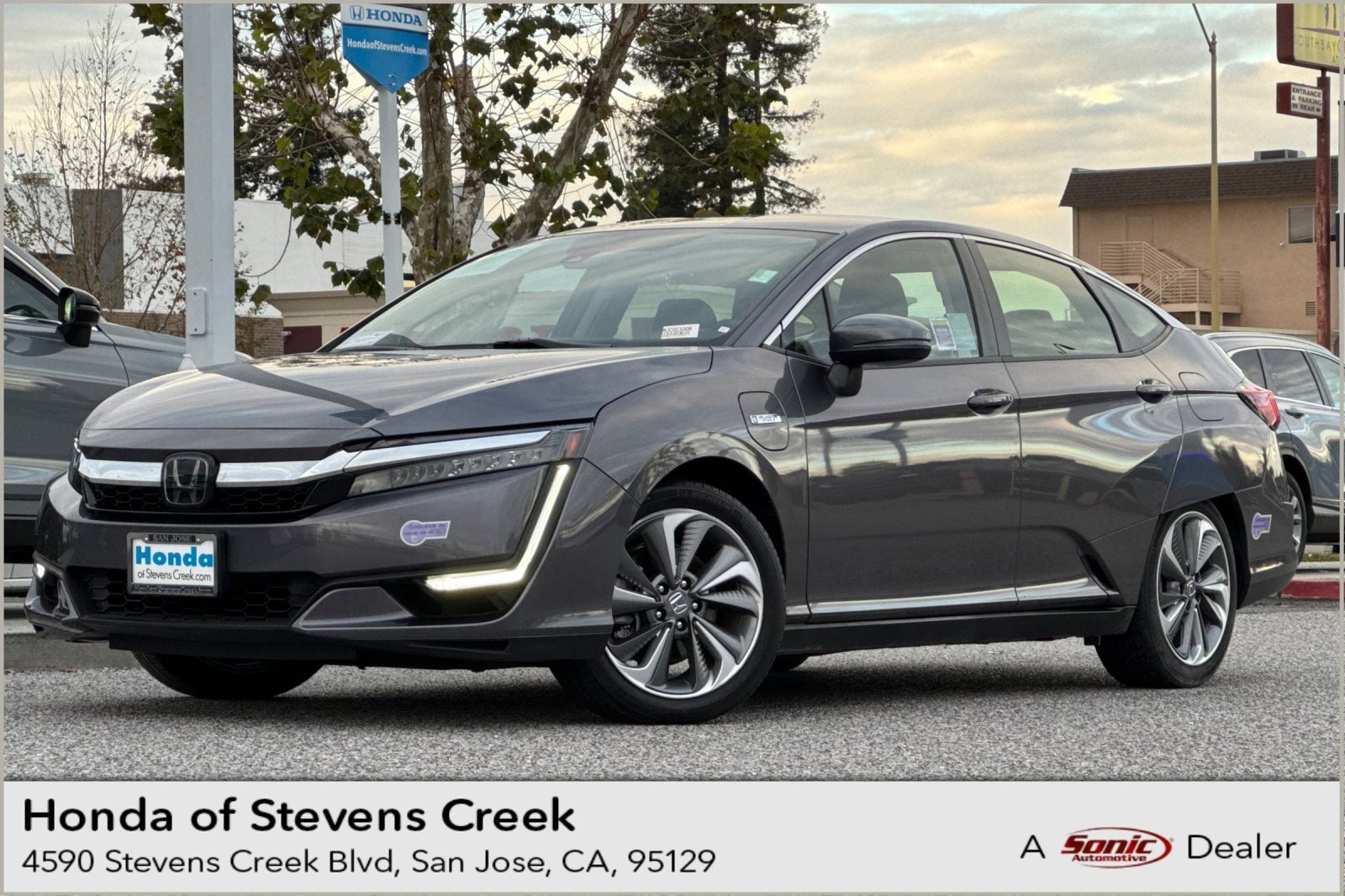2018 Honda Clarity Touring's photo