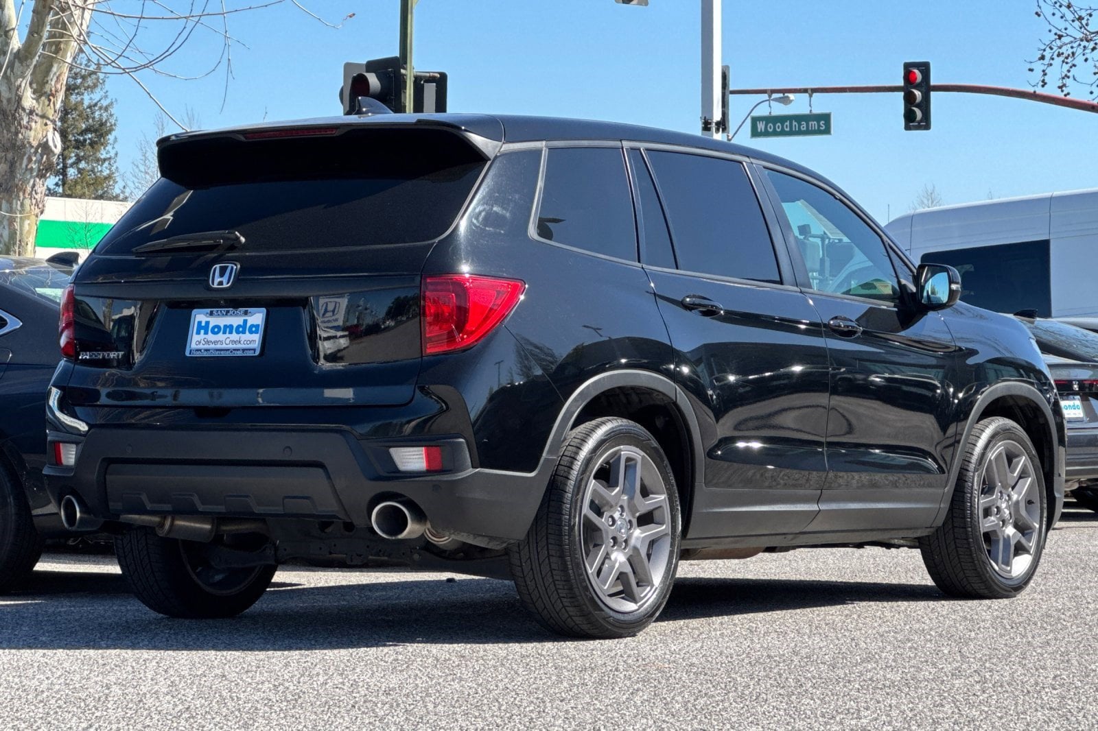 2022 Honda Passport EX-L FWD photo 3