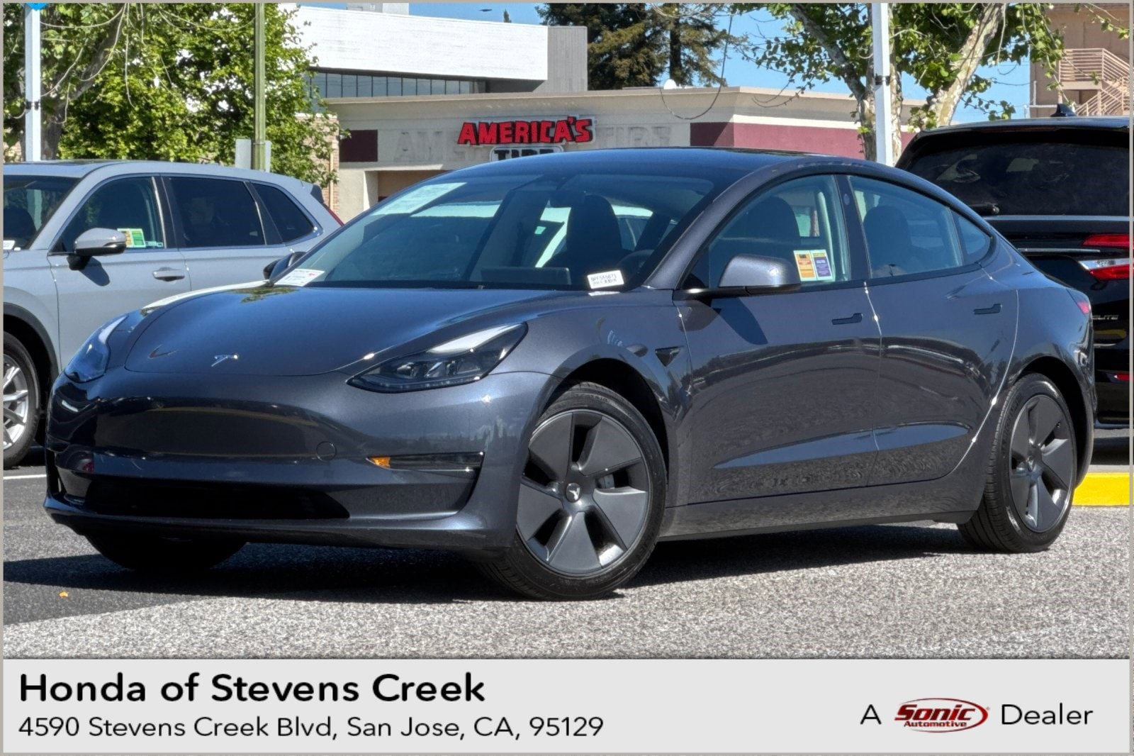 2023 Tesla Model 3 -'s photo