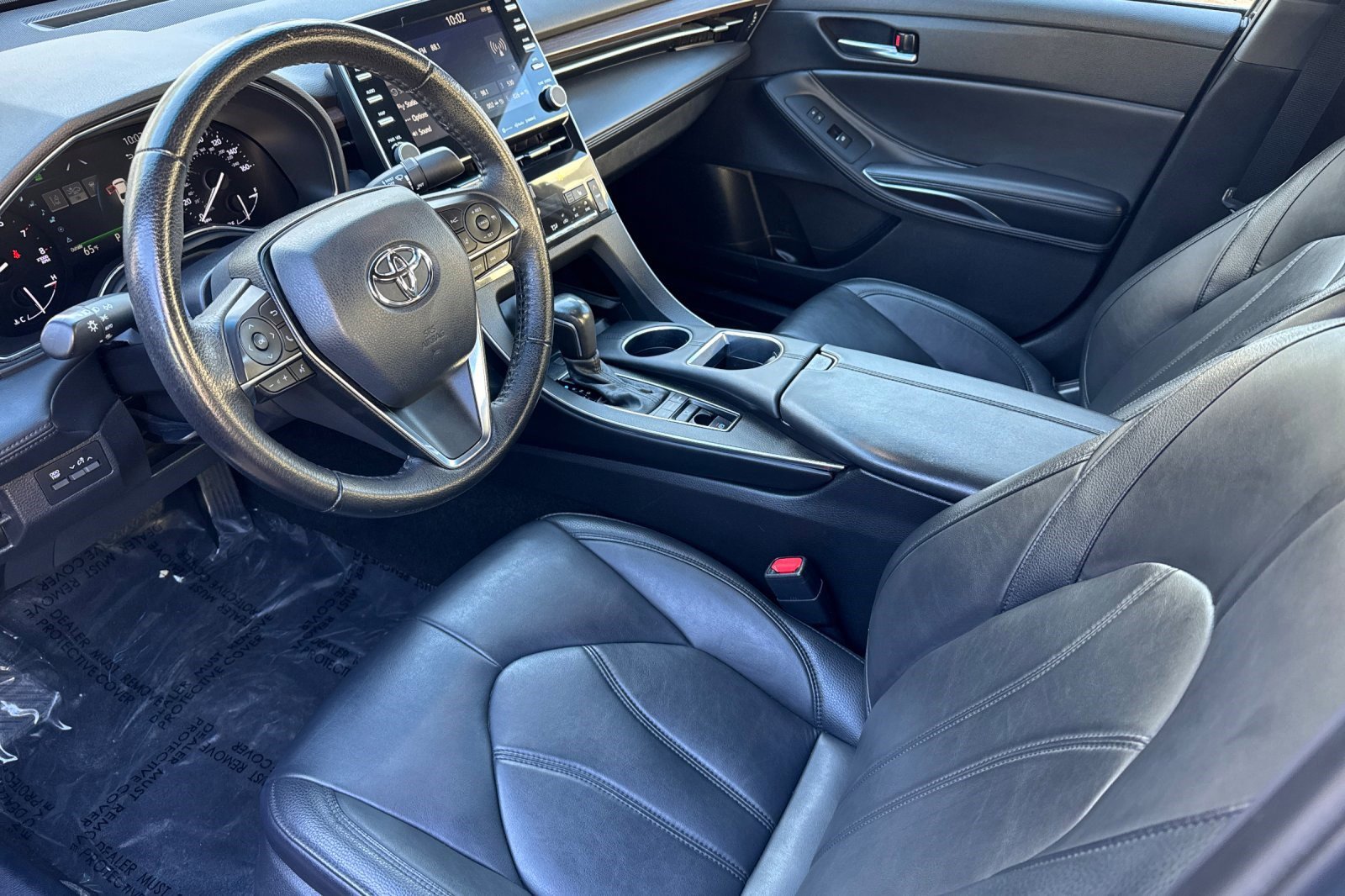 2022 Toyota Avalon XLE photo 3