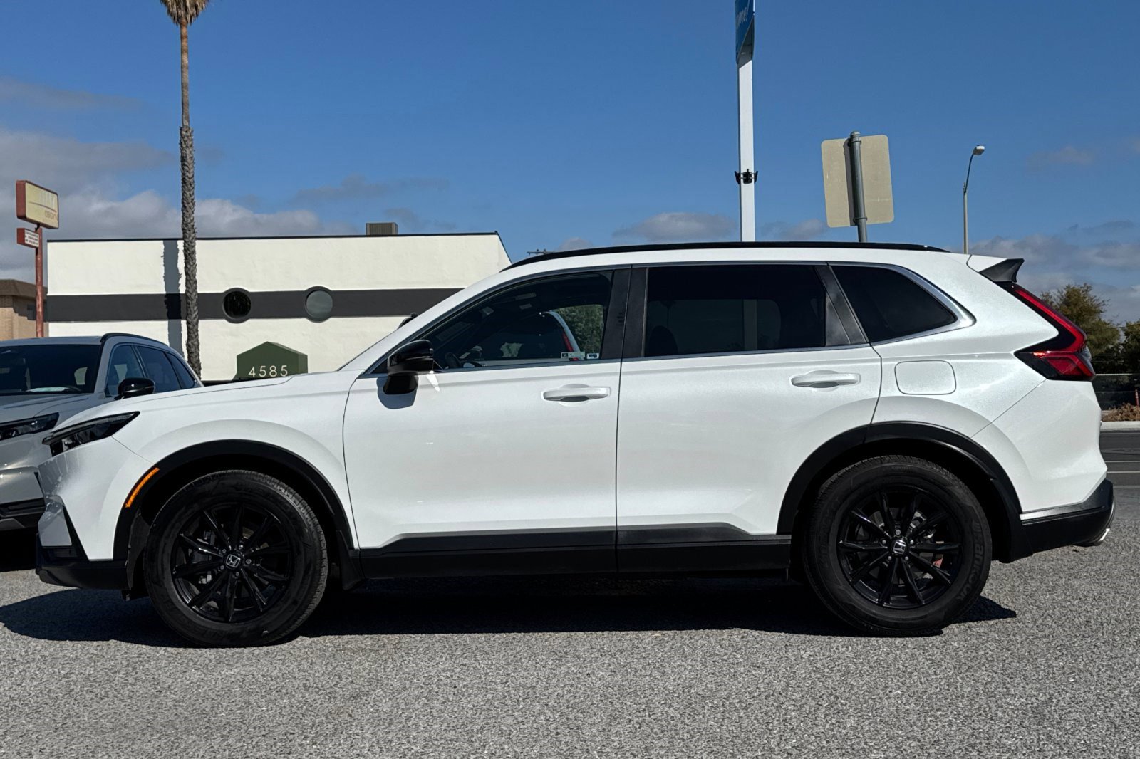 2024 Honda CR-V Hybrid Sport-L photo 2