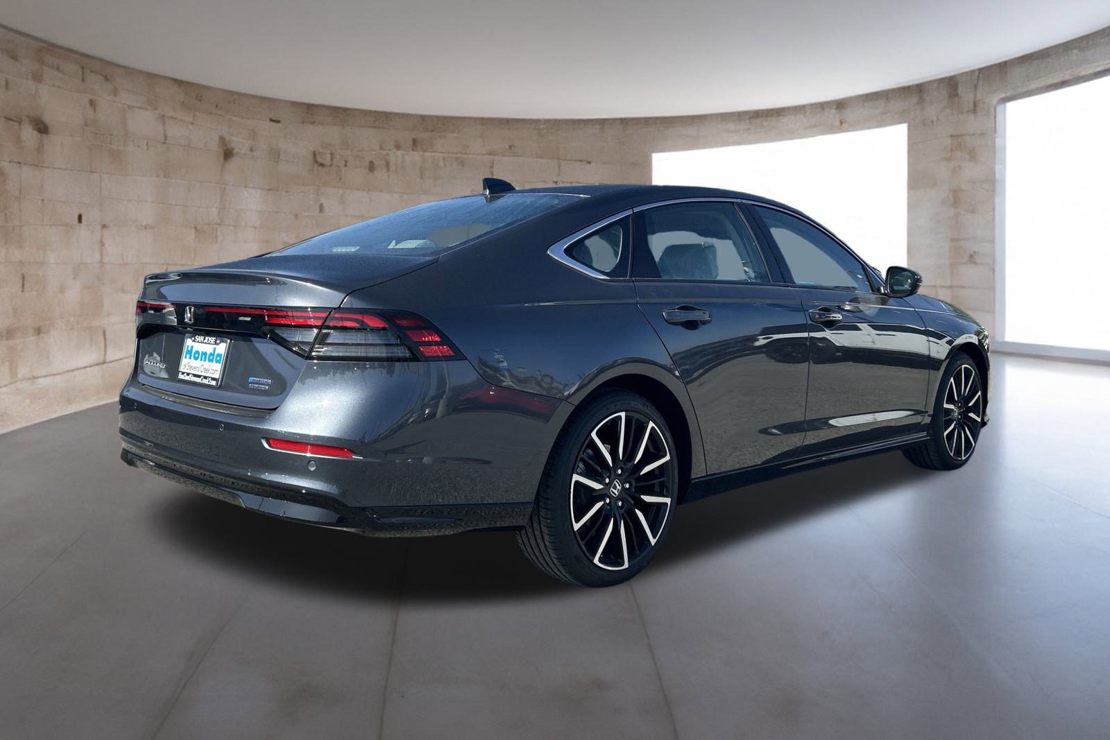 2025 Honda Accord Hybrid Touring photo 3