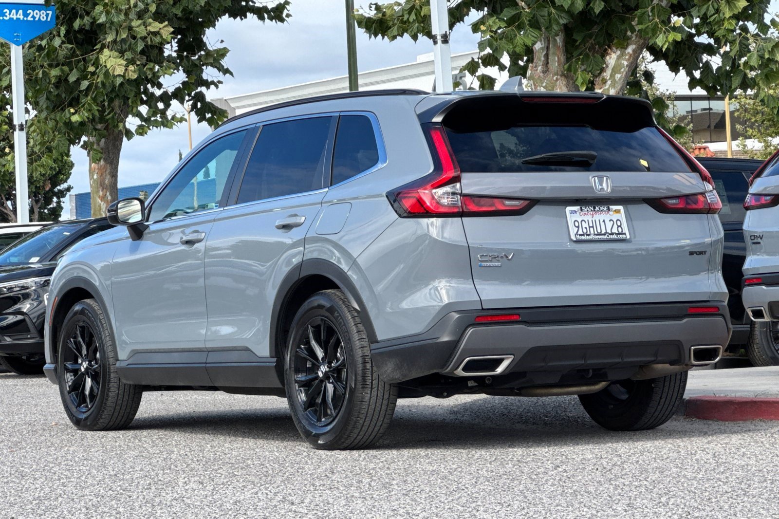 2023 Honda CR-V Hybrid Sport photo 2