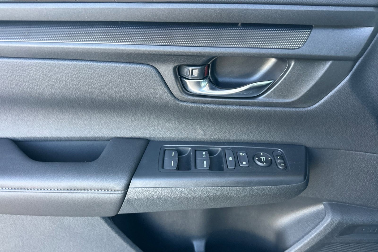 2026 Honda CR-V EX - Photo 26