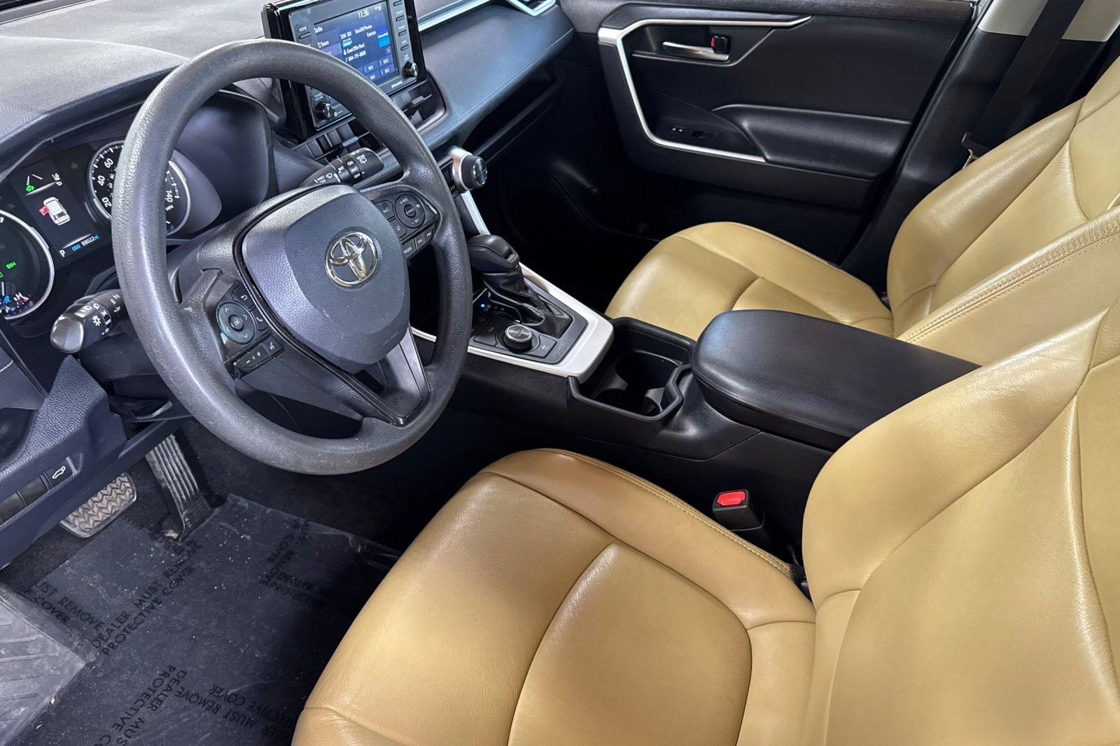 2020 Toyota RAV4 Hybrid XLE photo 4