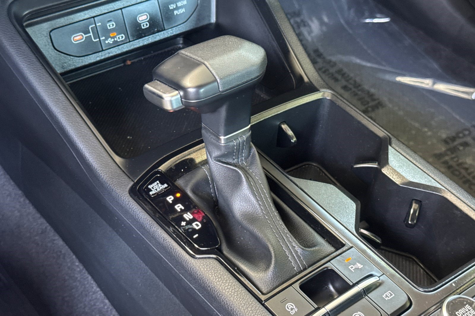 2025 Kia K5 LXS - Photo 15
