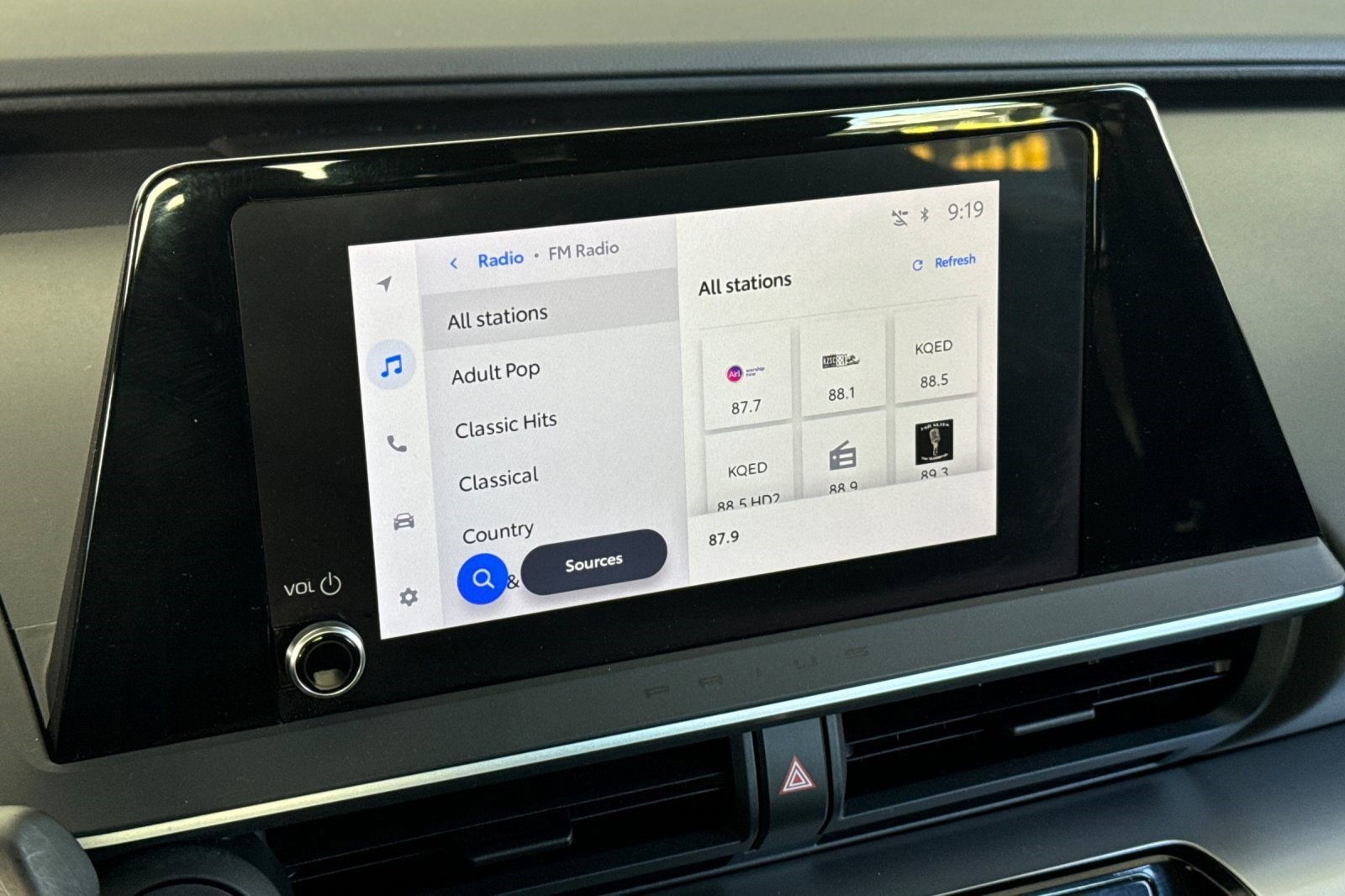 2024 Toyota Prius LE - Photo 24