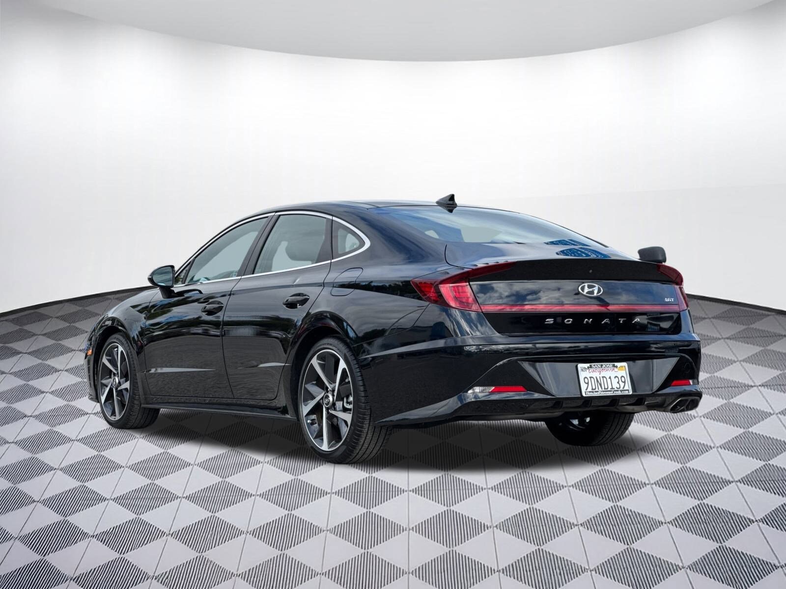 2023 Hyundai Sonata SEL Plus photo 3