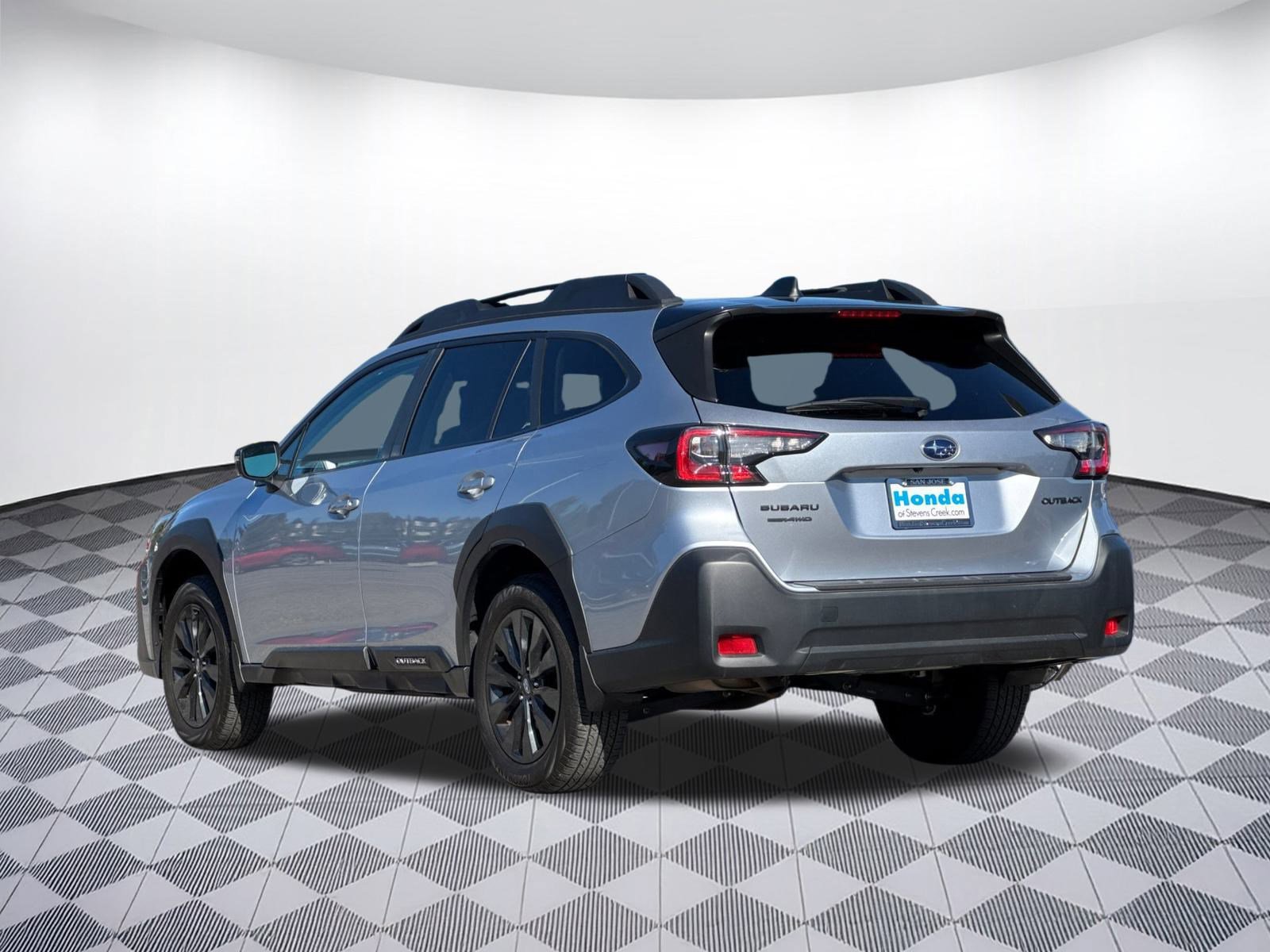 2023 Subaru Outback Onyx Edition photo 3