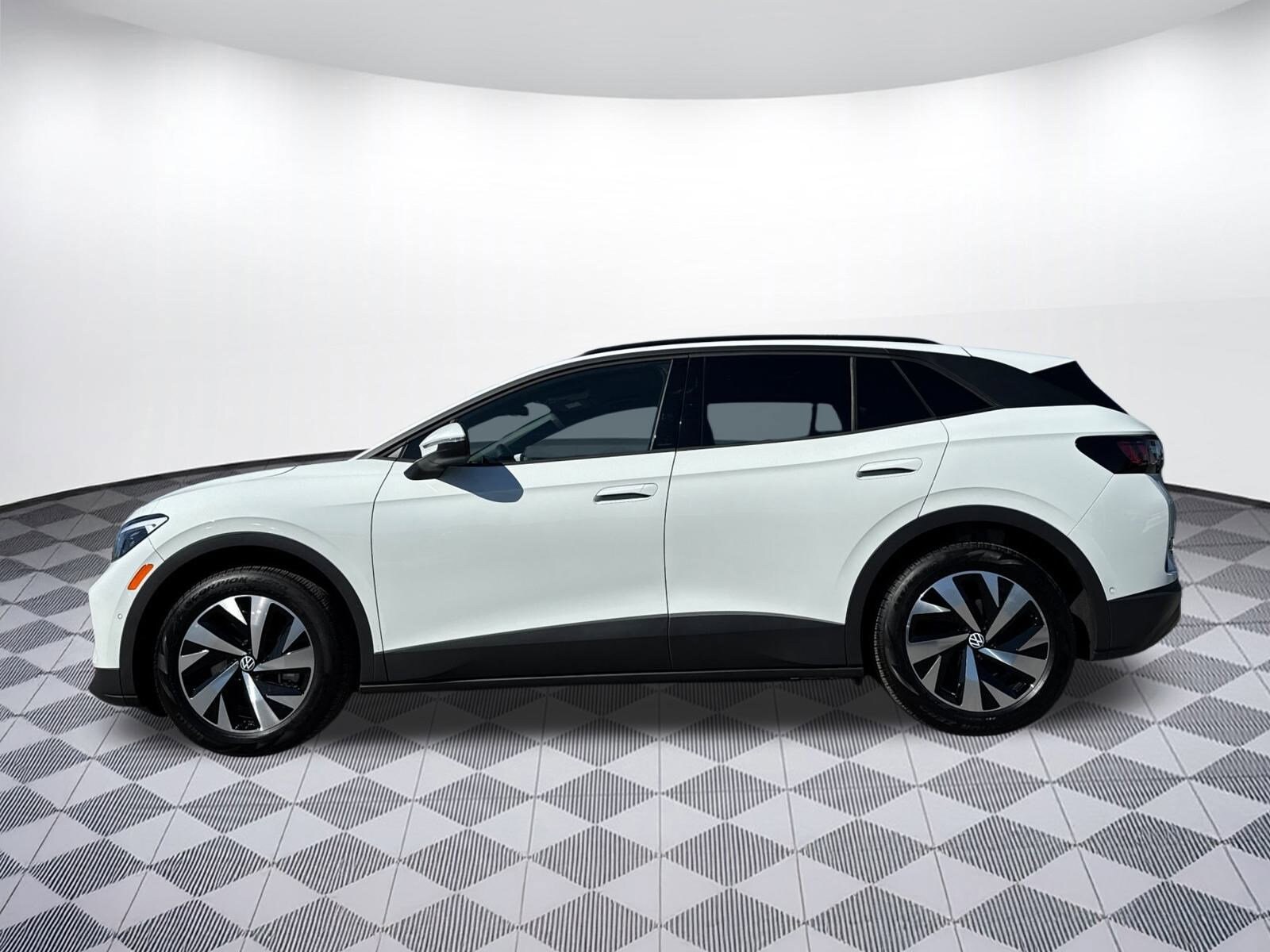 2024 Volkswagen ID.4 Standard photo 2