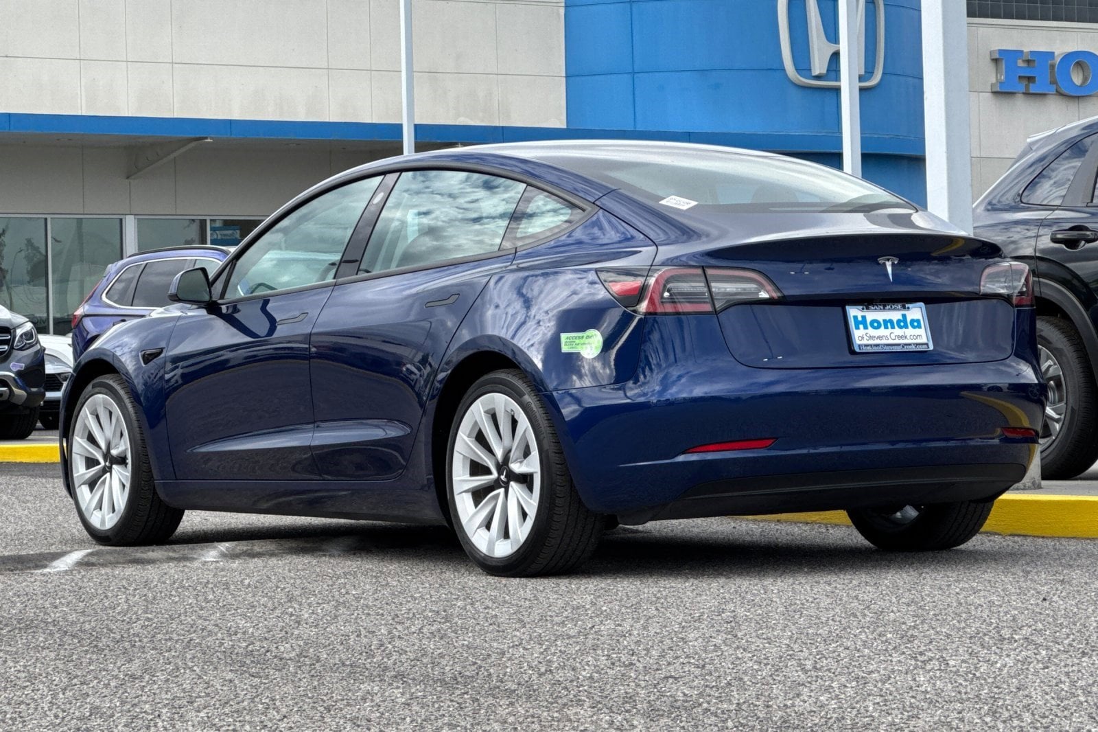 2023 Tesla Model 3 Base photo 2