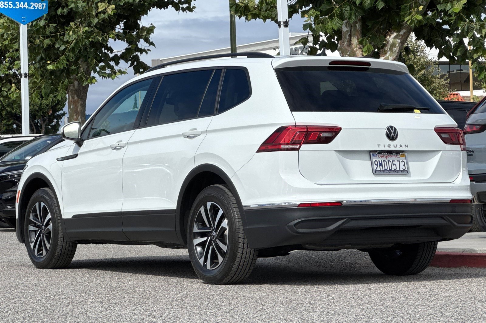 2024 Volkswagen Tiguan S photo 2