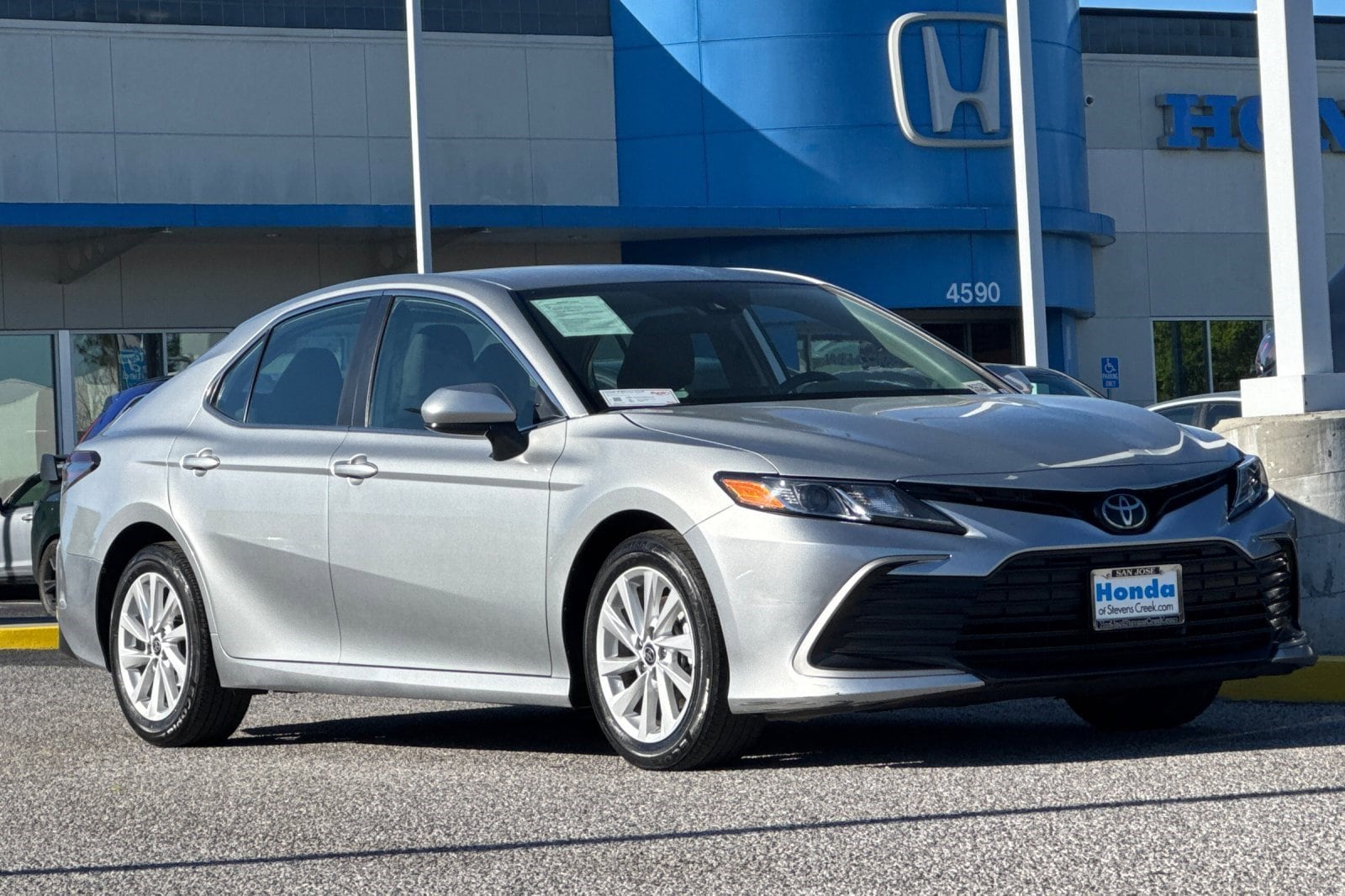 2024 Toyota Camry LE photo 5