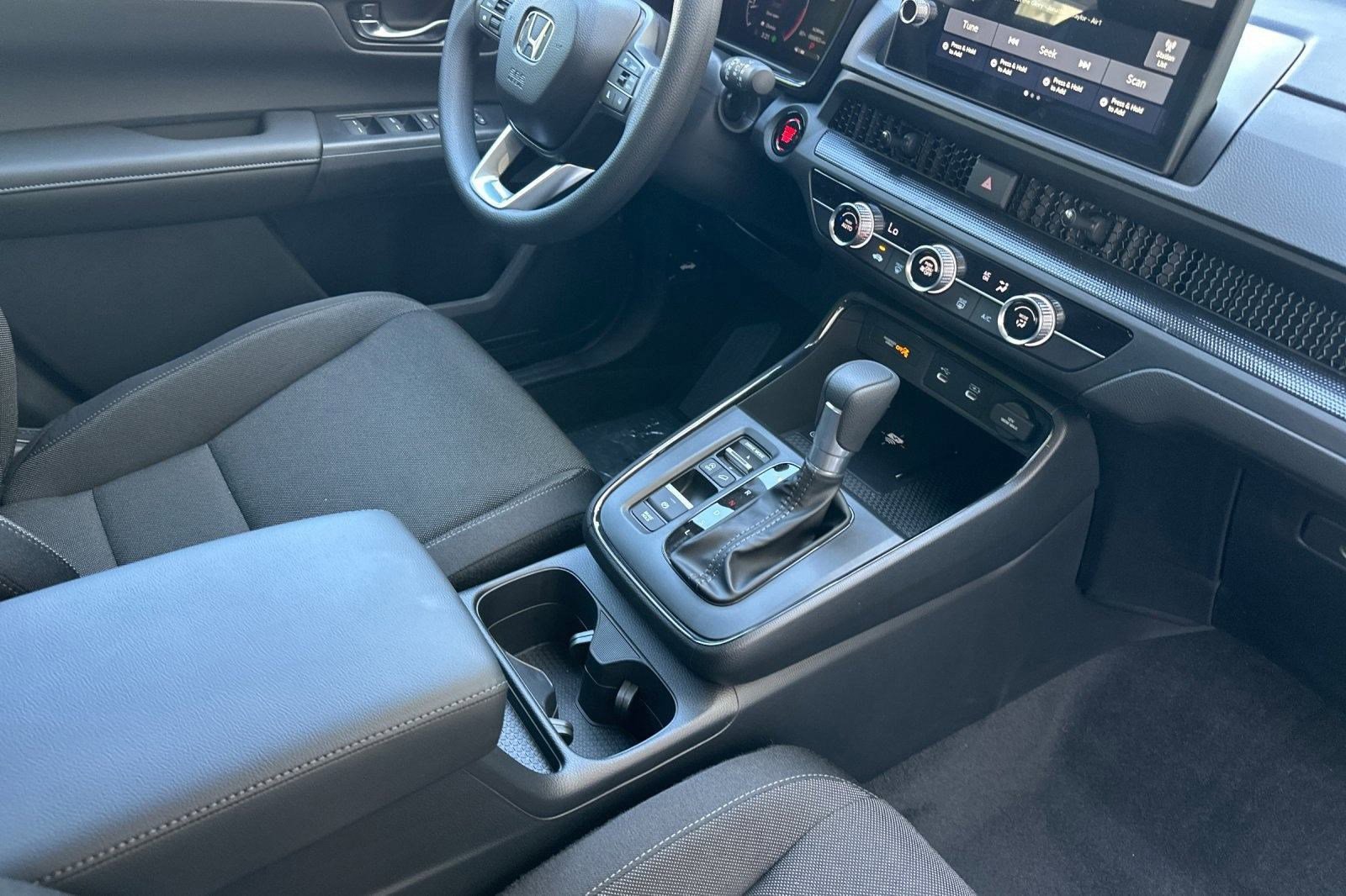 2026 Honda CR-V LX - Photo 14