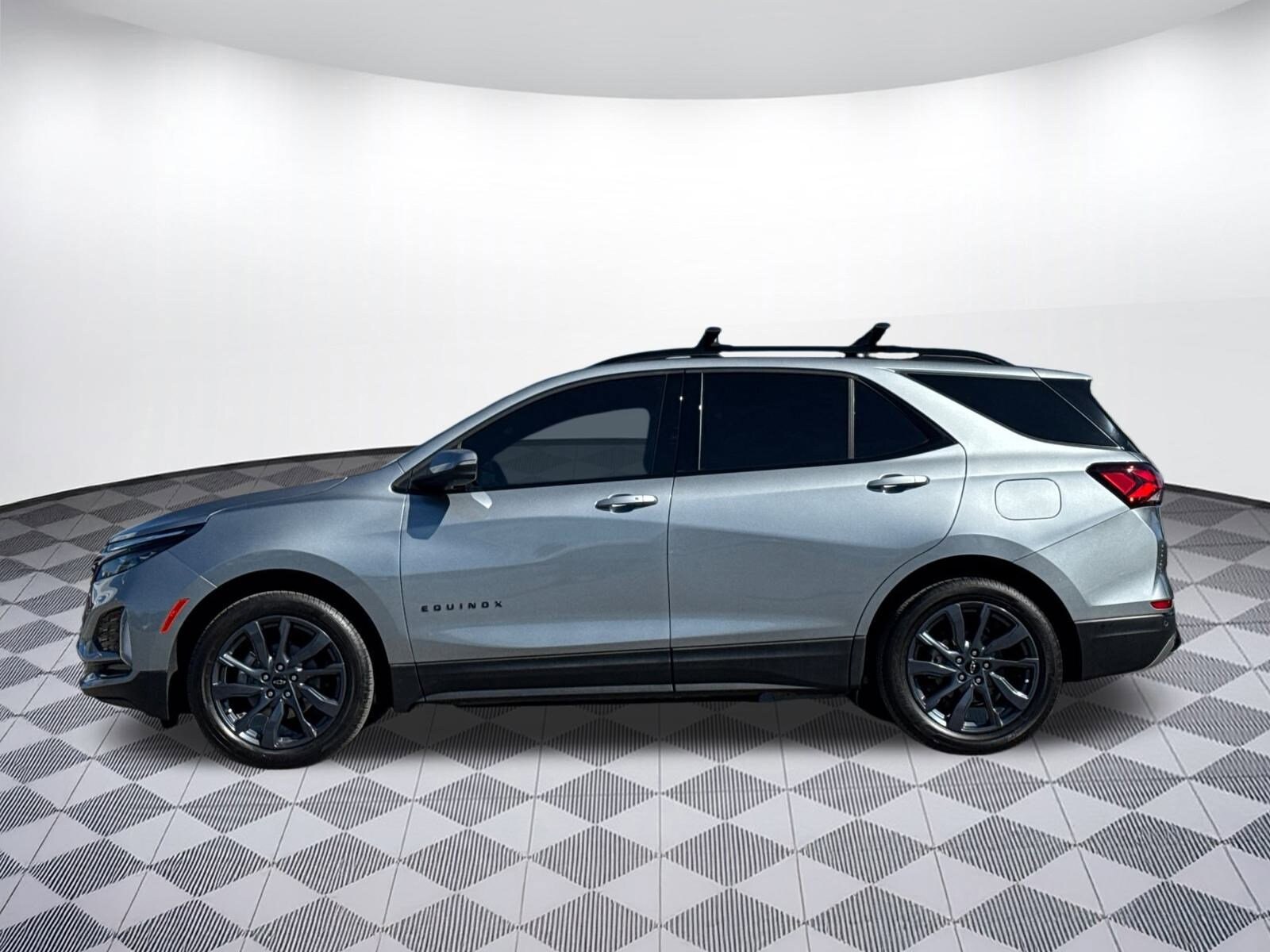 2024 Chevrolet Equinox RS photo 2