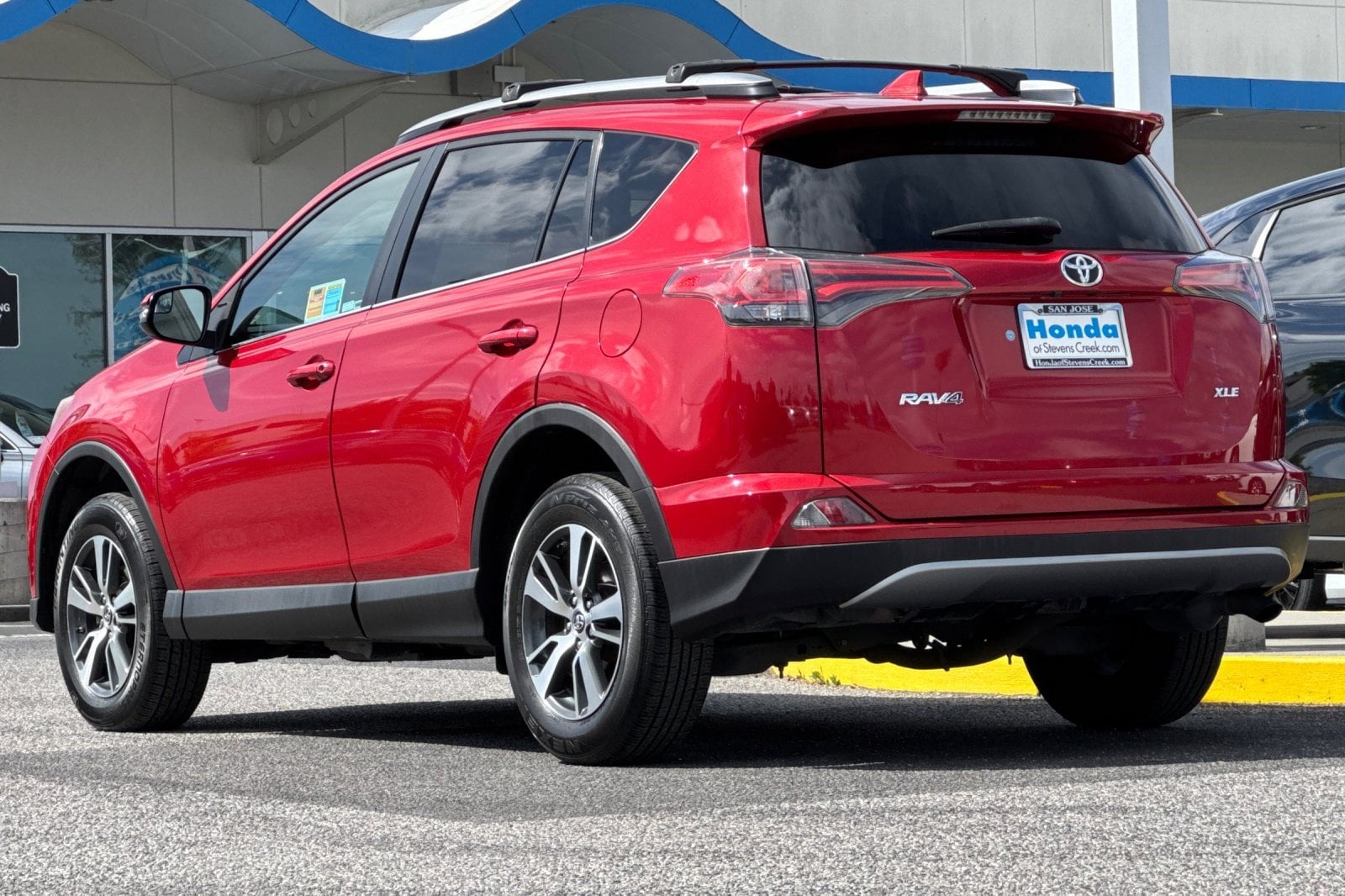 2017 Toyota RAV4 XLE photo 2