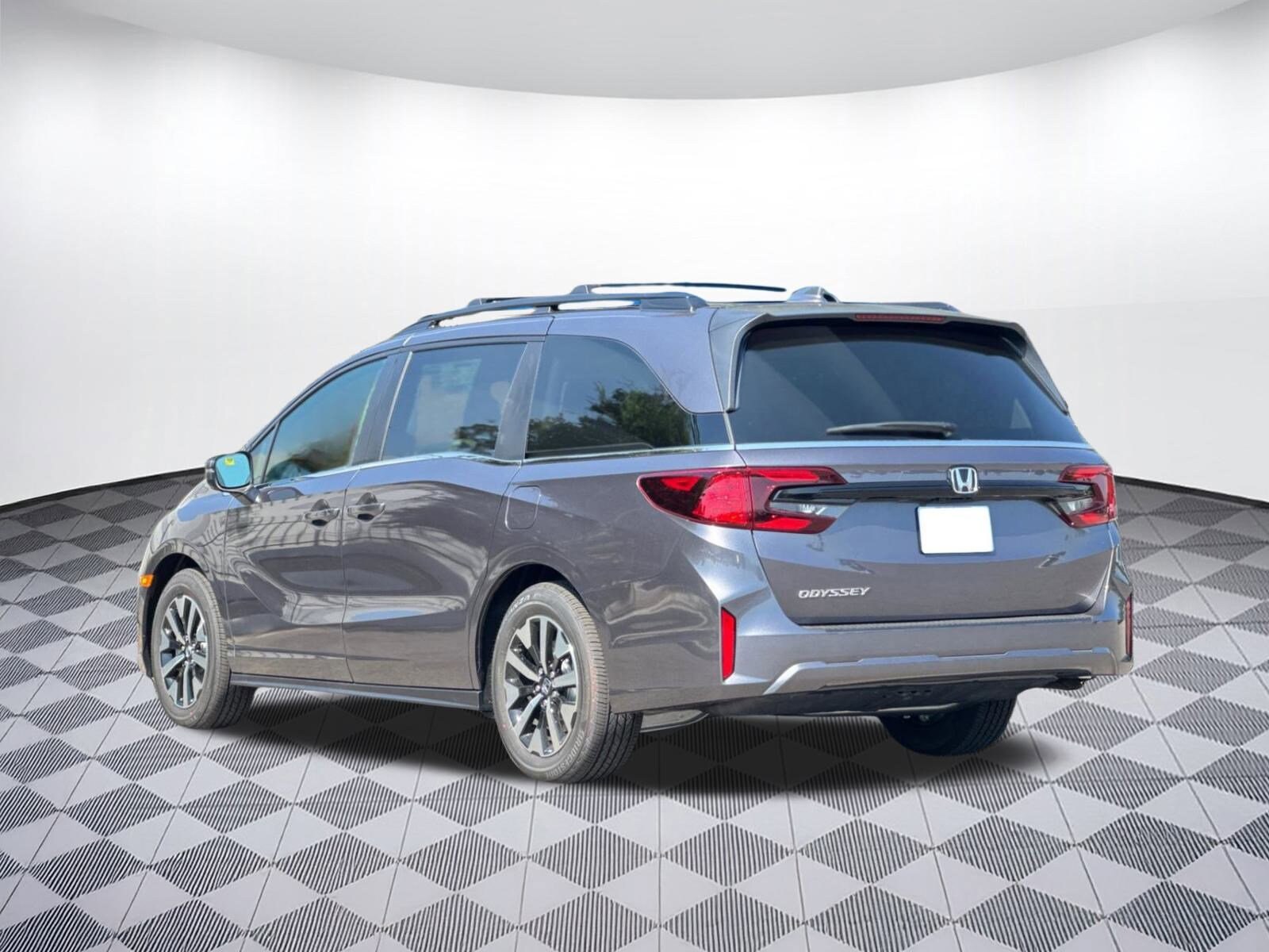 2026 Honda Odyssey EX-L photo 3