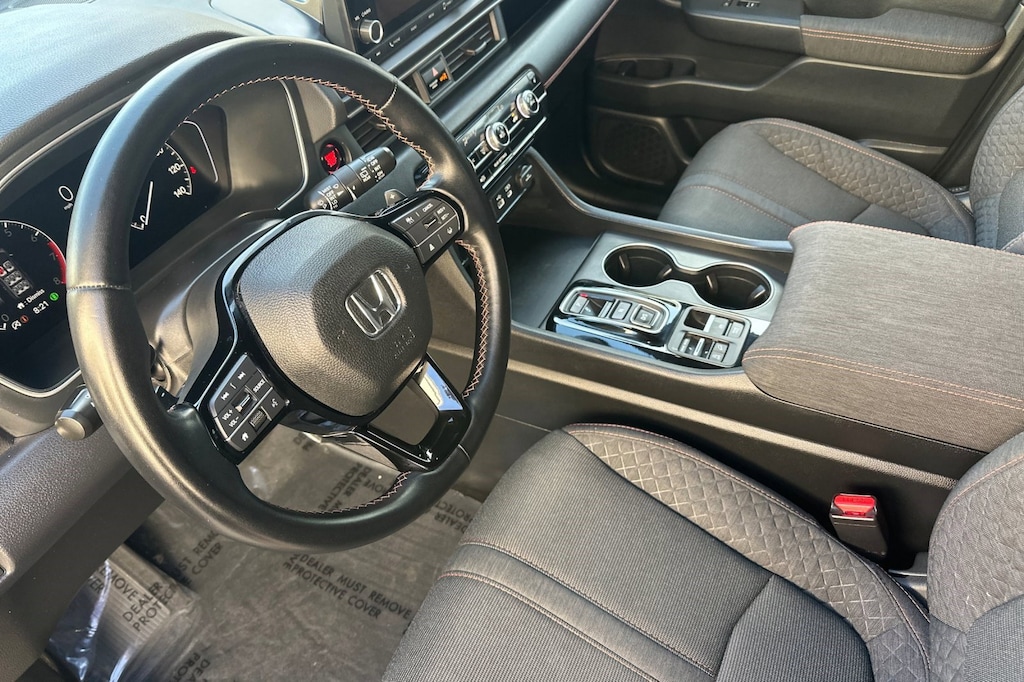Used 2023 Honda Pilot Sport SUV