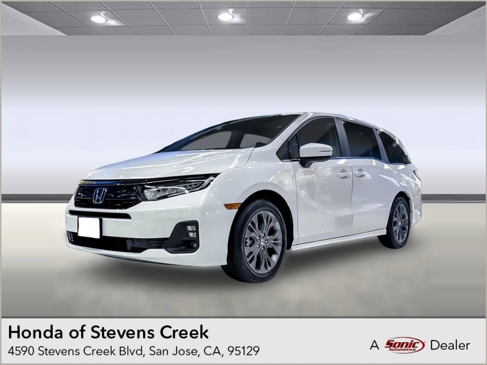 2026 Honda Odyssey Touring's photo