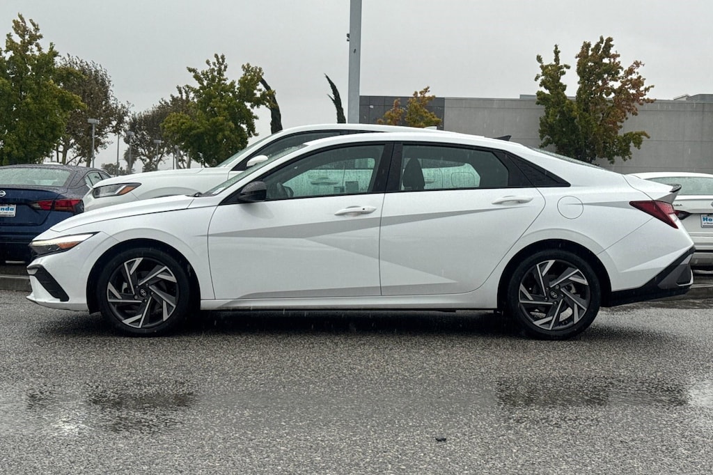 Used 2025 Hyundai Elantra SEL Sport Sedan