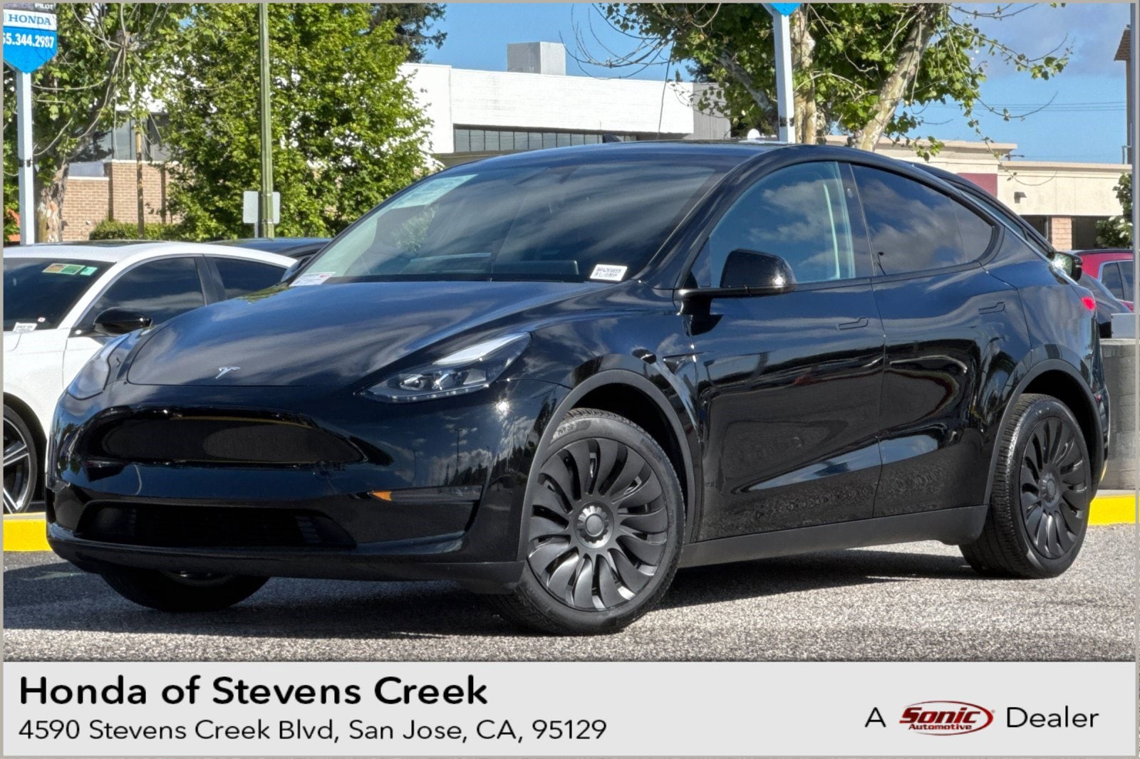 2024 Tesla Model Y Long Range Dual Motor All-Wheel Drive's photo