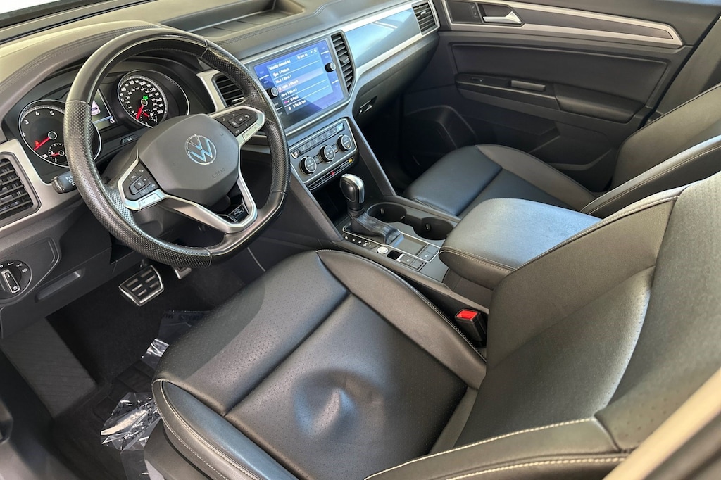 Used 2021 Volkswagen Atlas 3.6L V6 SE w/Technology R-Line SUV