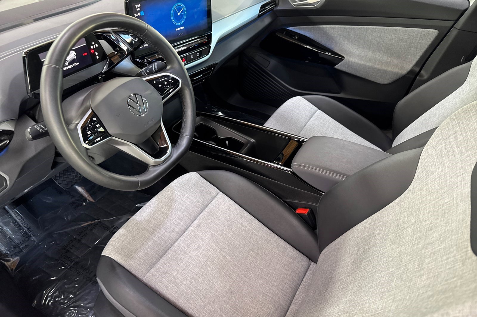 2024 Volkswagen ID.4 Standard photo 2