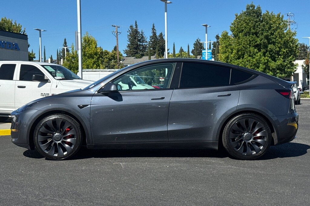 Used 2022 Tesla Model Y Performance SUV