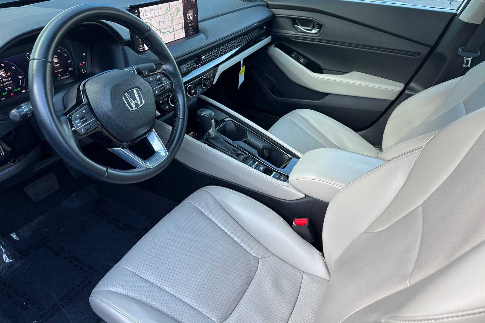 2023 Honda Accord Hybrid Touring photo 4