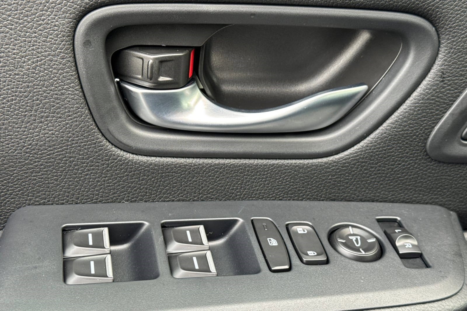 2026 Honda Pilot EX-L - Photo 13