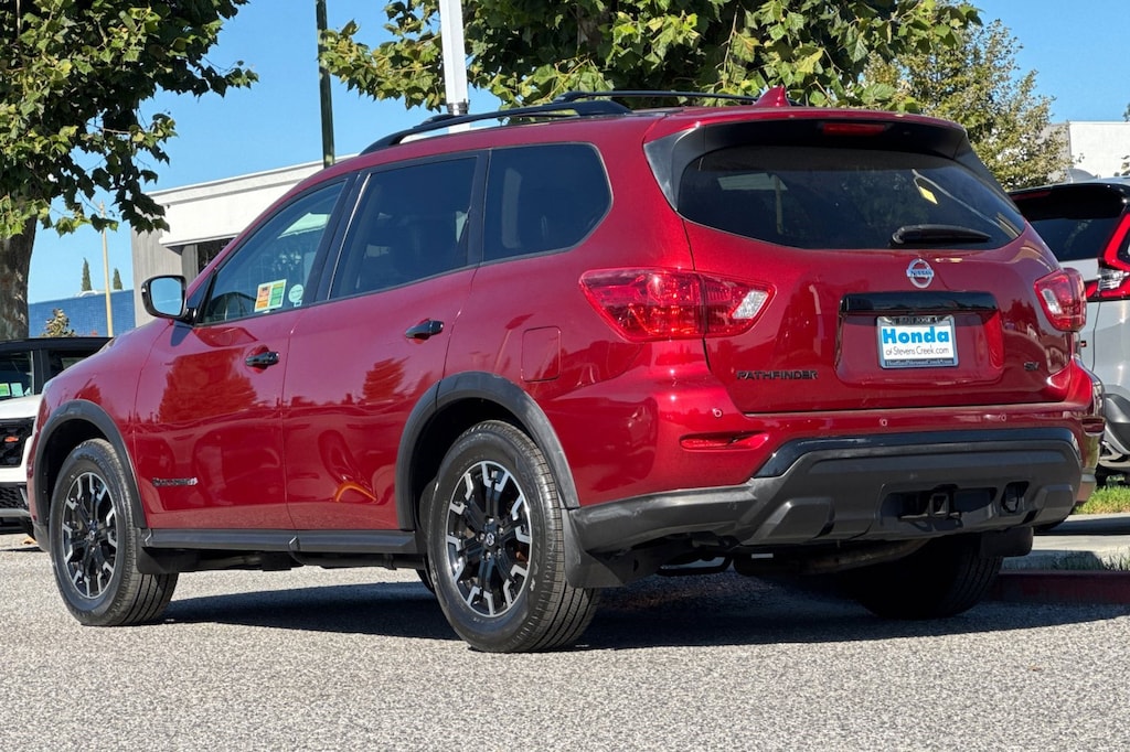 Used 2020 Nissan Pathfinder SV SUV