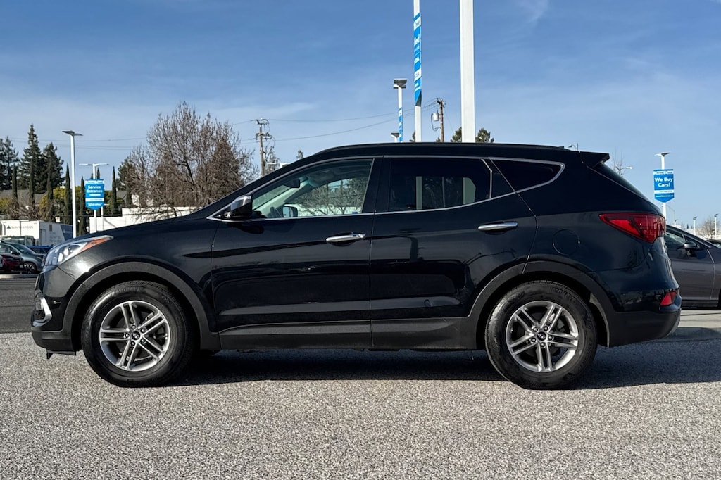 Used 2017 Hyundai Santa Fe Sport 2.4L SUV