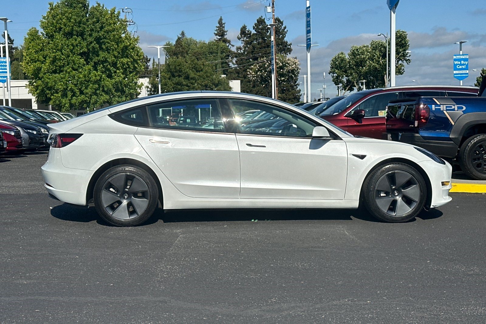 Model 3 Base Sedan