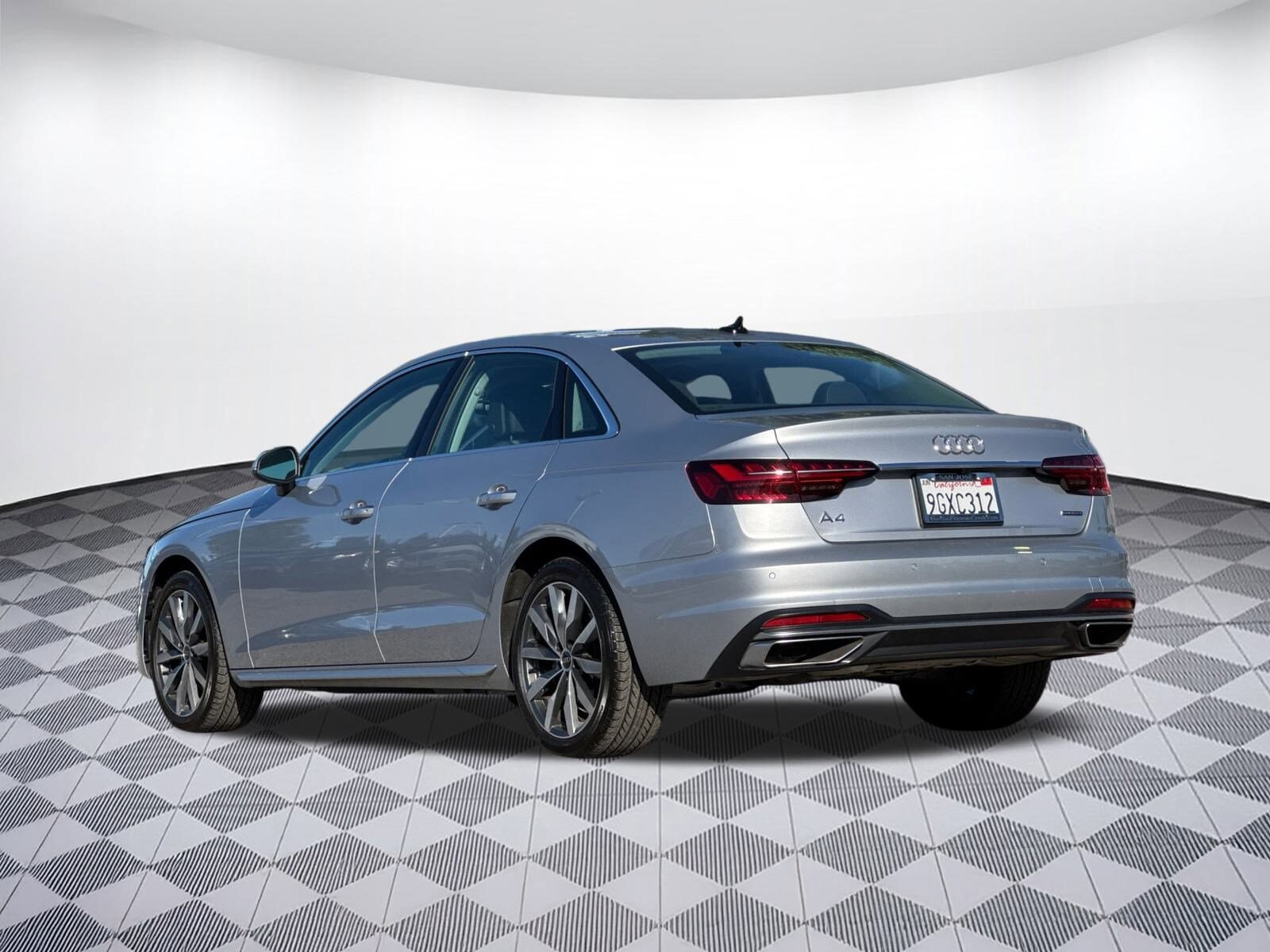 2023 Audi A4 40 Premium photo 3