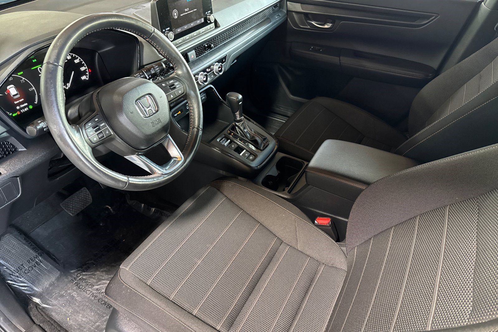 2023 Honda CR-V Hybrid Sport photo 3